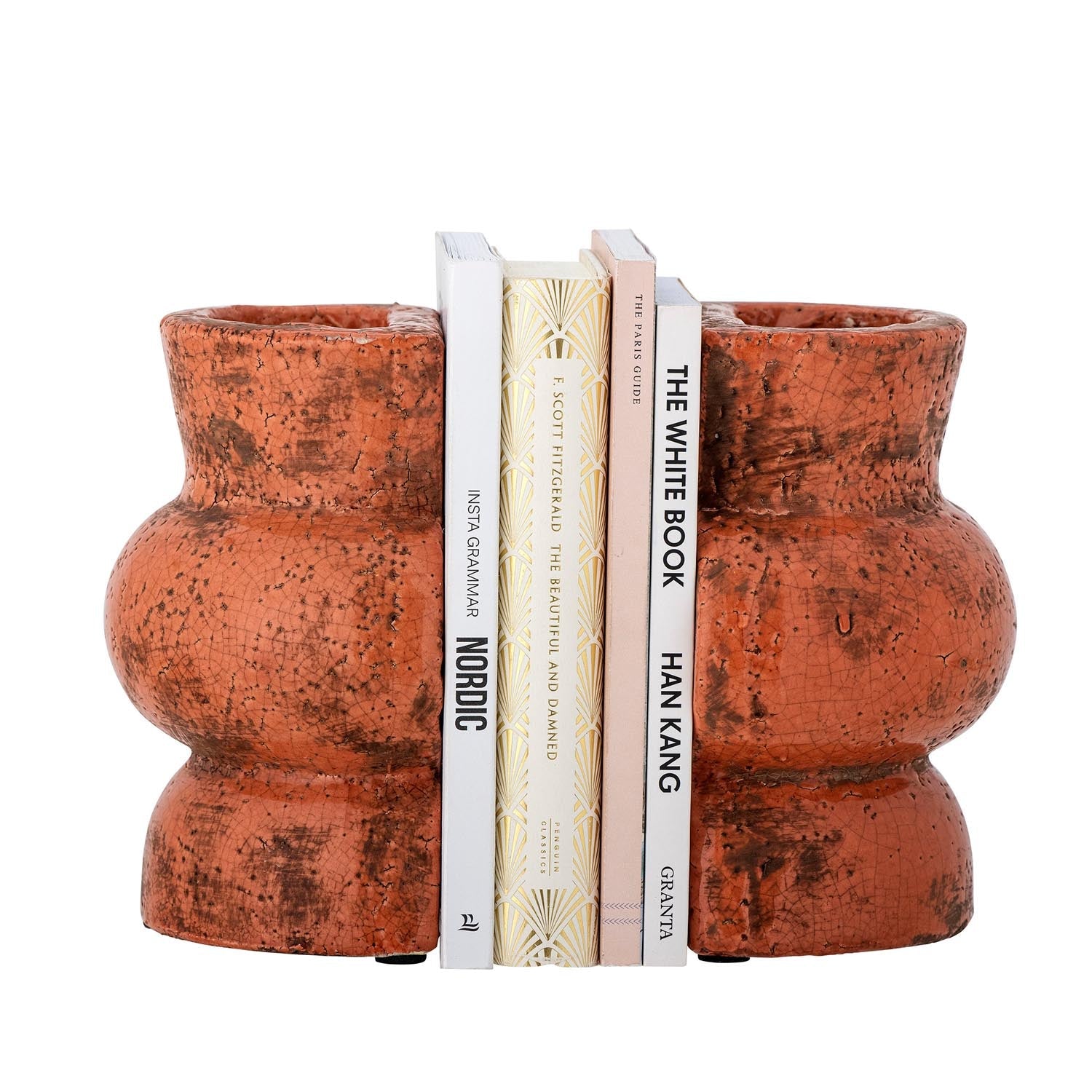 Die Maiza Buchstütze in Orange und Terrakotta von Creative Collection kombiniert Stil und Funktionalität für Ihre Bücher.