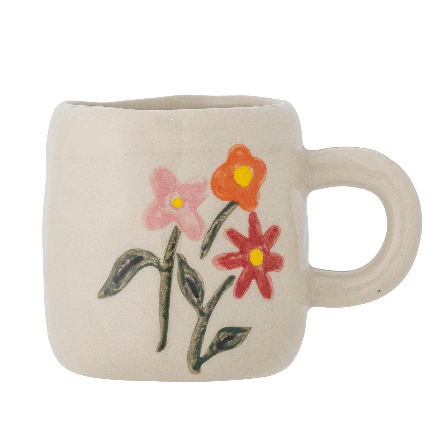 Millie Tasse, weiss, Steingut, handgemaltes Blumenmuster, kindgerecht, spülmaschinenfest, skandinavischer Charme.