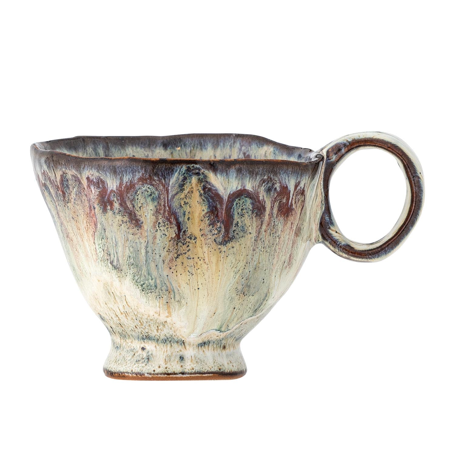 Die Imogen Tasse von Bloomingville: stilvolles, graues Steingut, robust, spülmaschinenfest, einzigartiges Design für jeden Tisch.