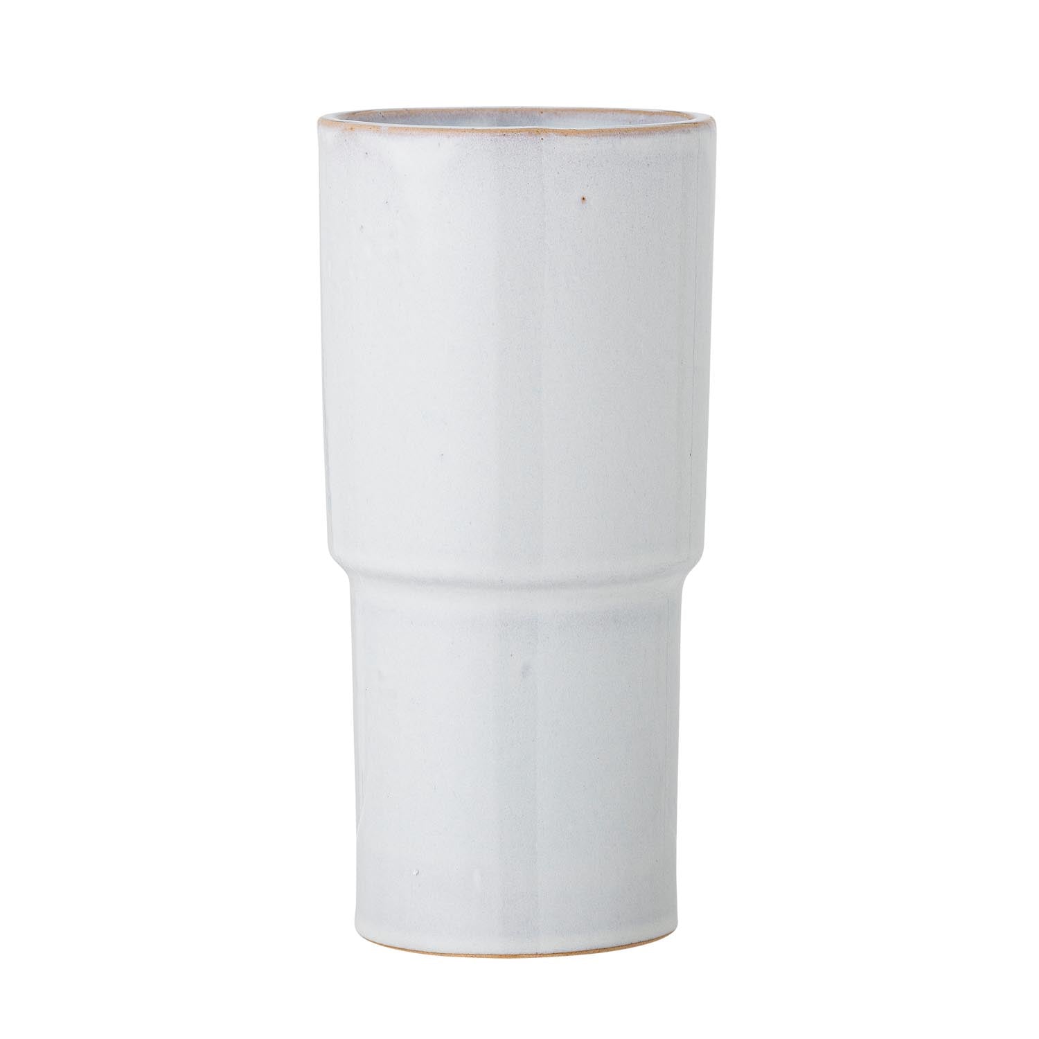 Die Marji Vase von Bloomingville: Skandinavisches Design aus weissem Steingut, elegant und vielseitig für Blumen oder als Deko-Element.