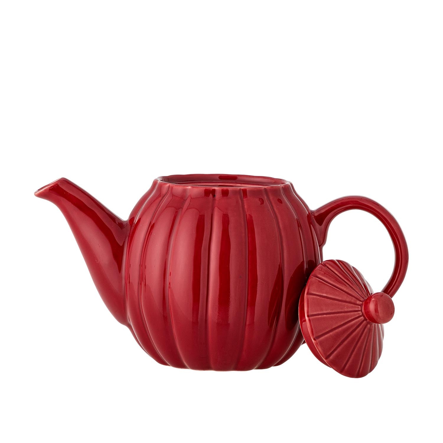 Die rote Latina Teekanne von Bloomingville aus Steingut vereint skandinavisches Design mit praktischer Eleganz für Teegenuss.