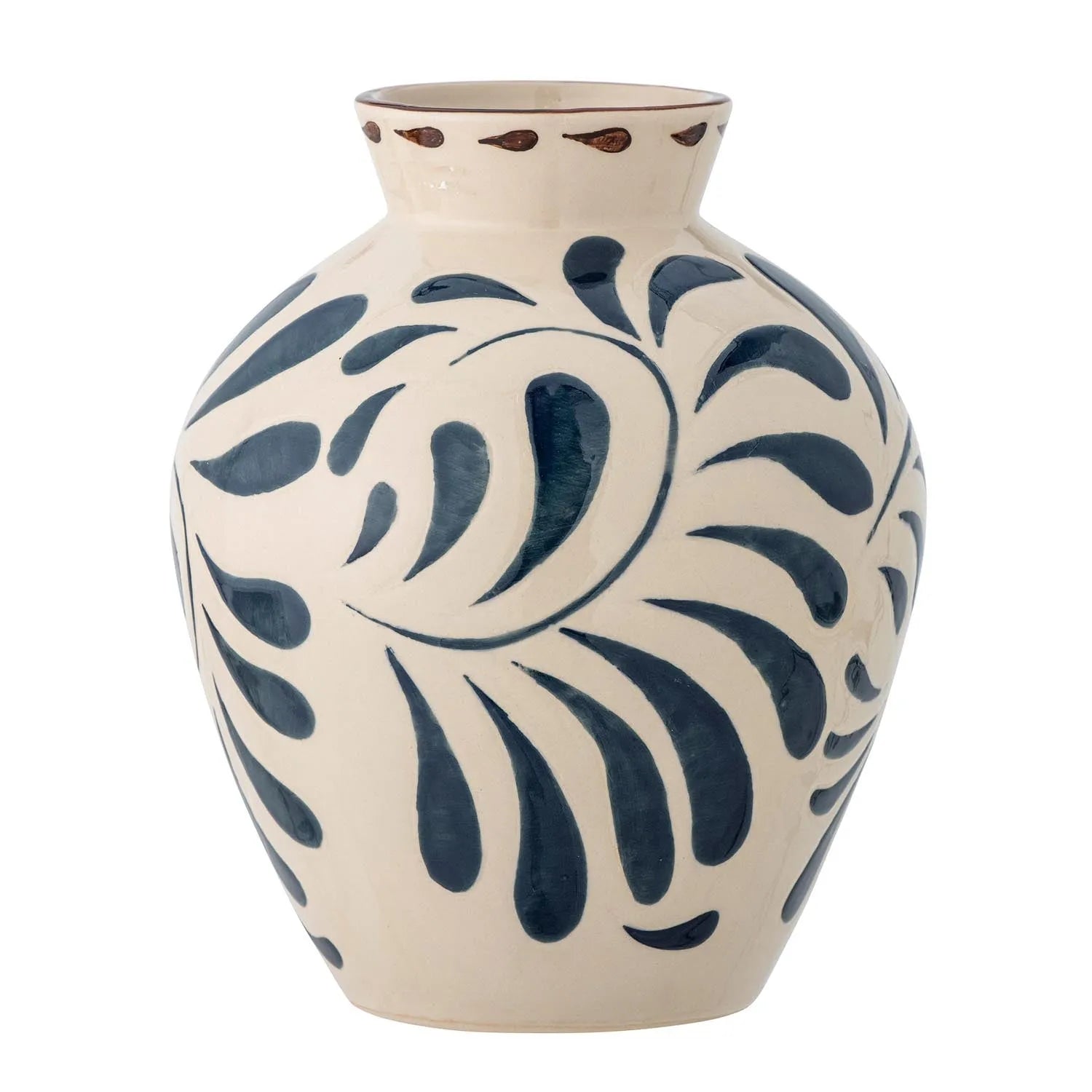 Die Heikki Vase von Bloomingville: Ein handgefertigtes Steingut-Kunstwerk in Blau, das Eleganz und Individualität ausstrahlt.