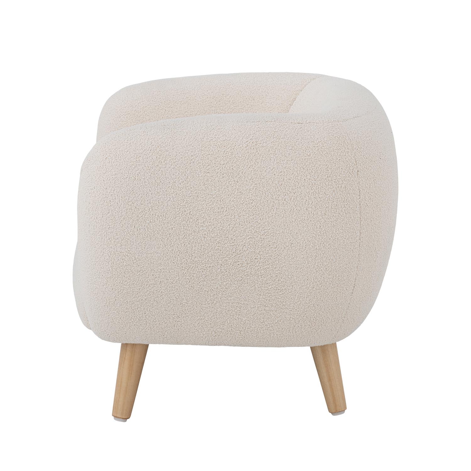 Eleganter Cade Stuhl in Weiß von Bloomingville Mini, aus Polyester gefertigt, perfekt für moderne und gemütliche Kinderzimmer.
