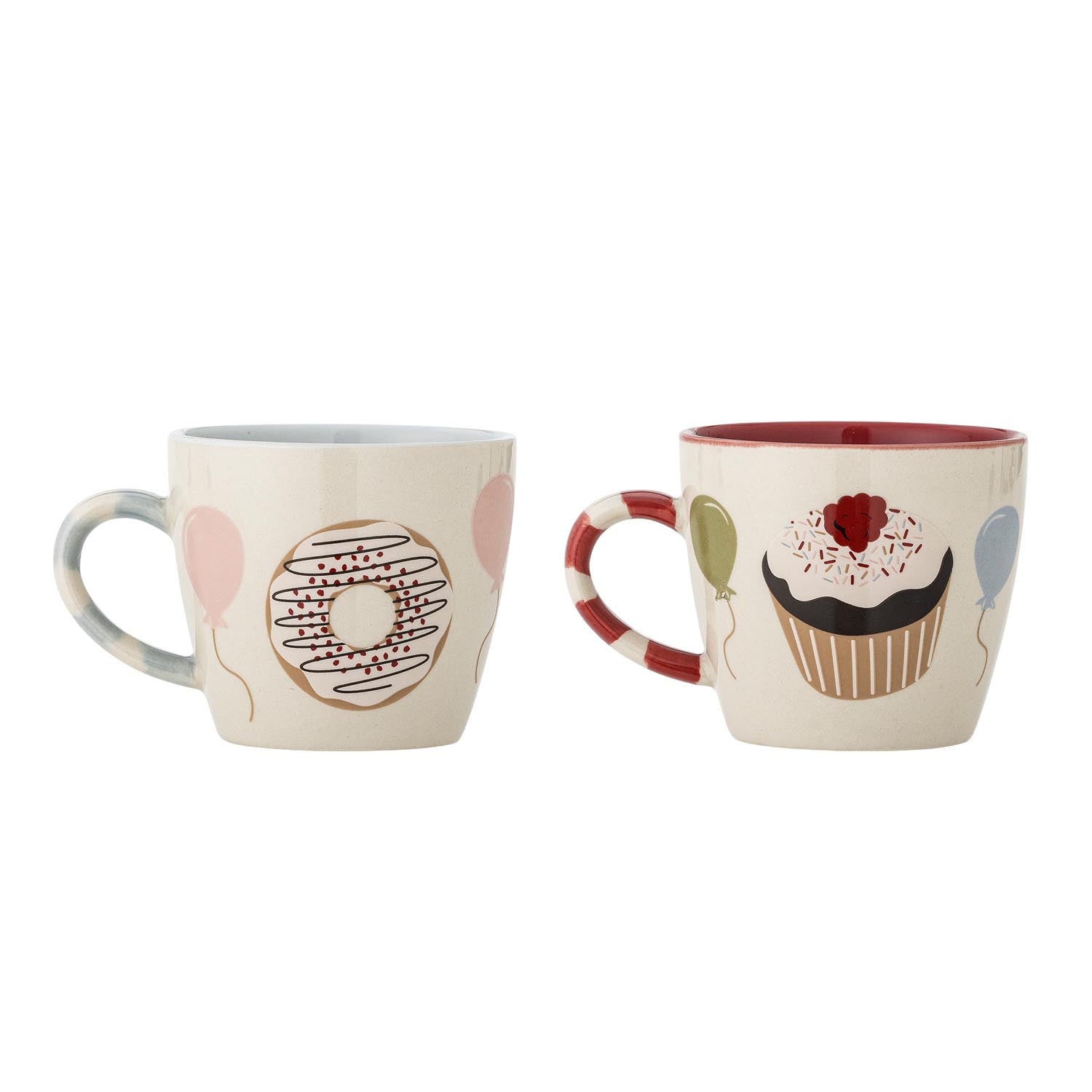 Die Darby Tasse von Bloomingville Mini aus rotem Steingut ist stilvoll und robust, ideal für Kinder und den täglichen Gebrauch.