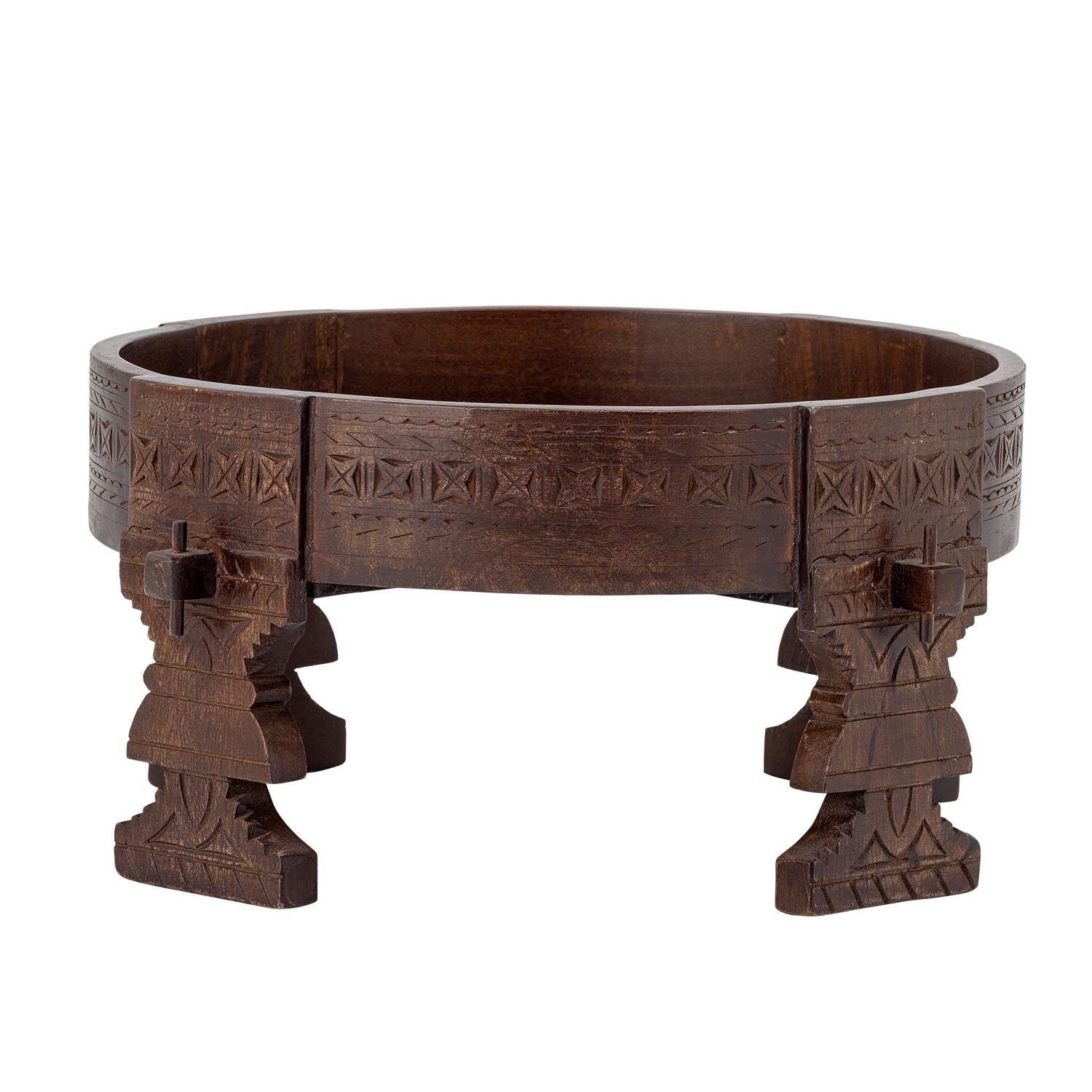 Der Paloma Hocker aus braunem Mangoholz von Creative Collection besticht durch stilvolles Design und hochwertige Verarbeitung.