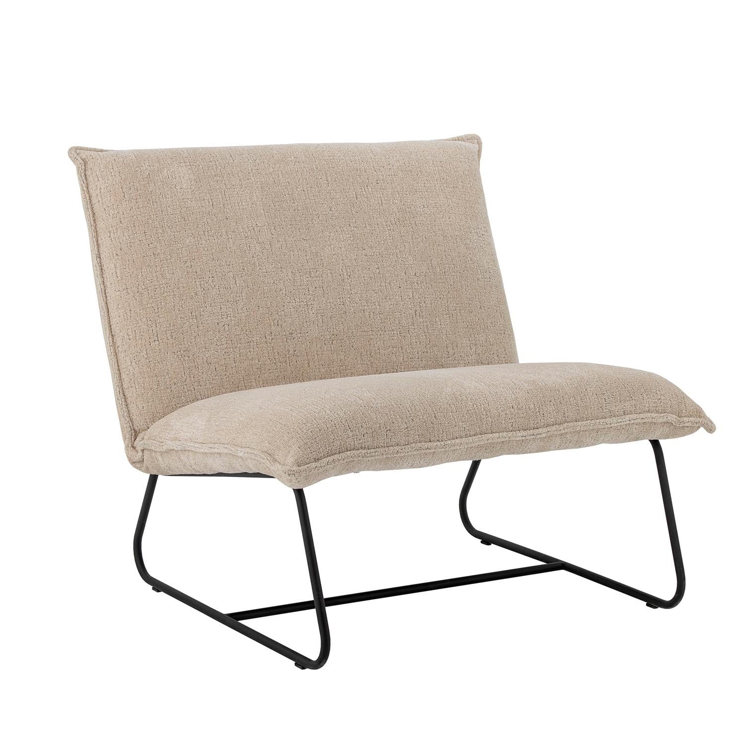 Moderner Cape Loungesessel von Bloomingville aus nachhaltigem, recyceltem Polyester in Natur, perfekt für stilvolle Wohnräume.
