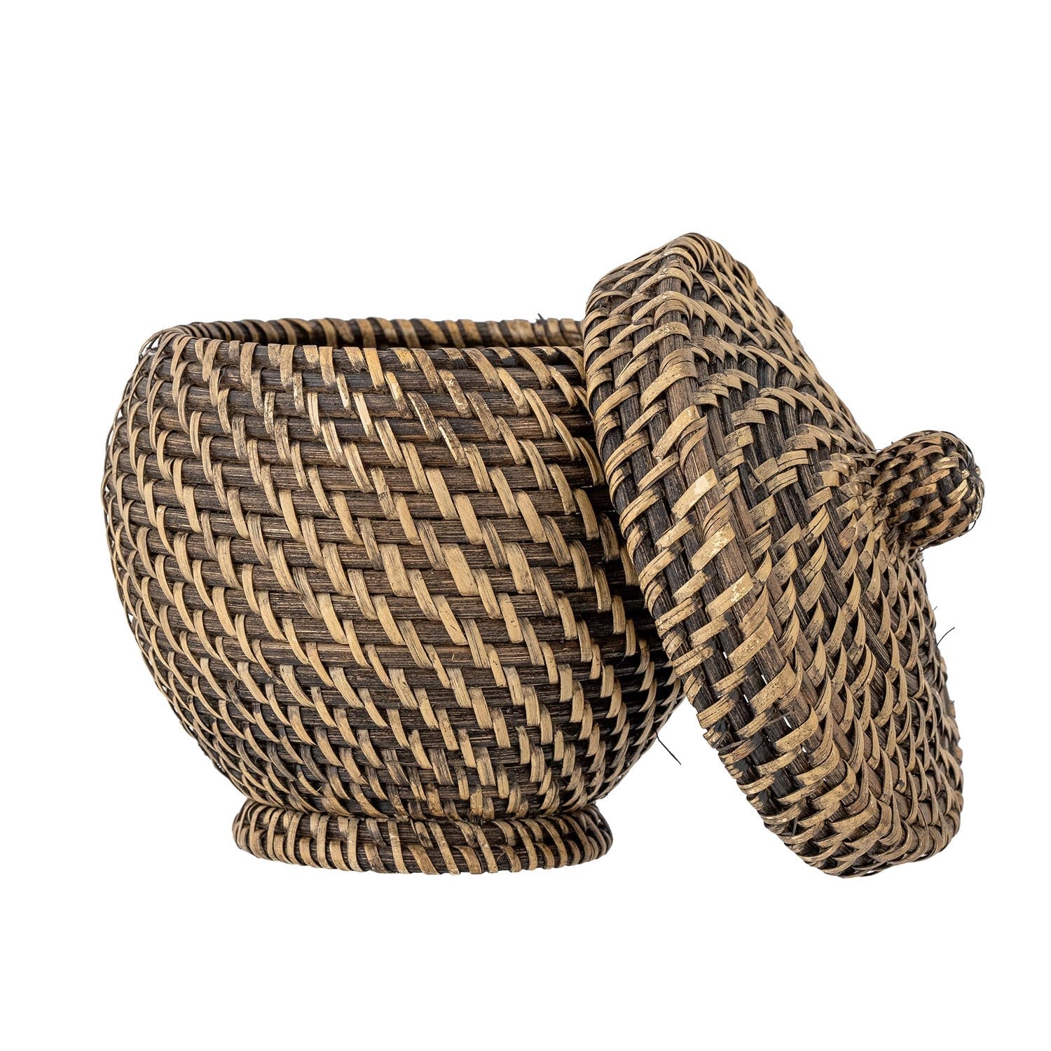 Eleganter schwarzer Rattan-Korb mit Deckel von Bloomingville, ideal für stilvolle Aufbewahrung und Dekoration in jedem Raum.