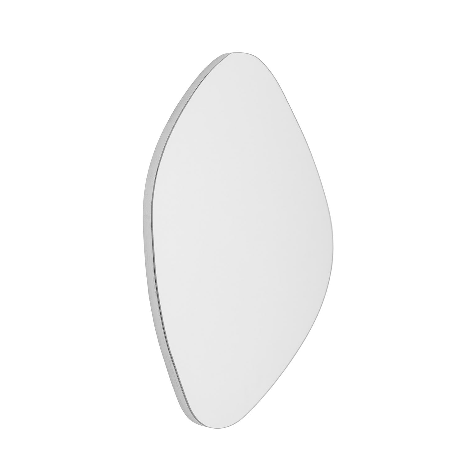 Eleganter Wandspiegel Aimie von Bloomingville mit silbernem Rahmen, ideal für moderne und geschmackvolle Raumgestaltung.