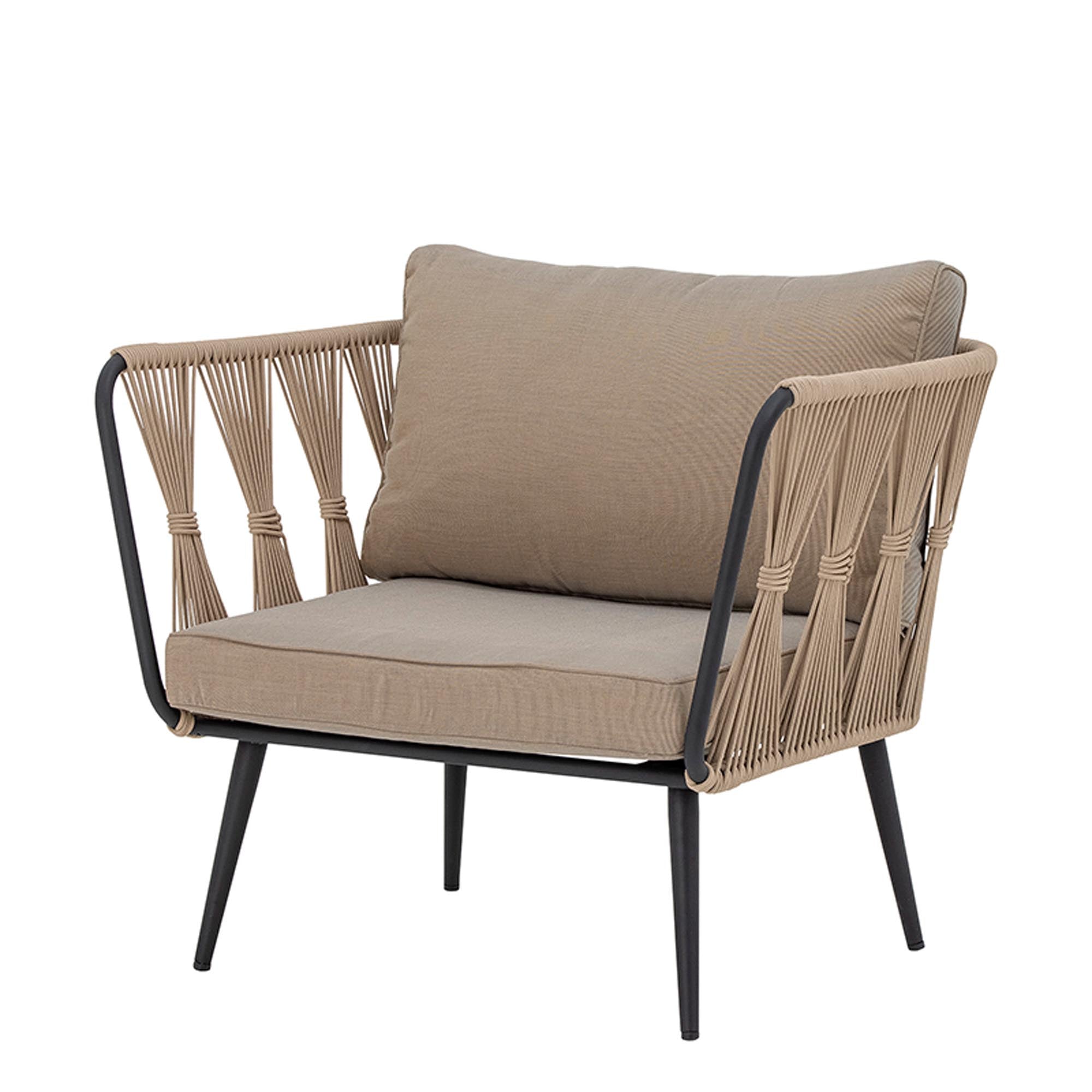 Eleganter Pavone Loungesessel von Bloomingville, braun, wetterfestes Metall, ideal für entspannte Stunden im Freien.