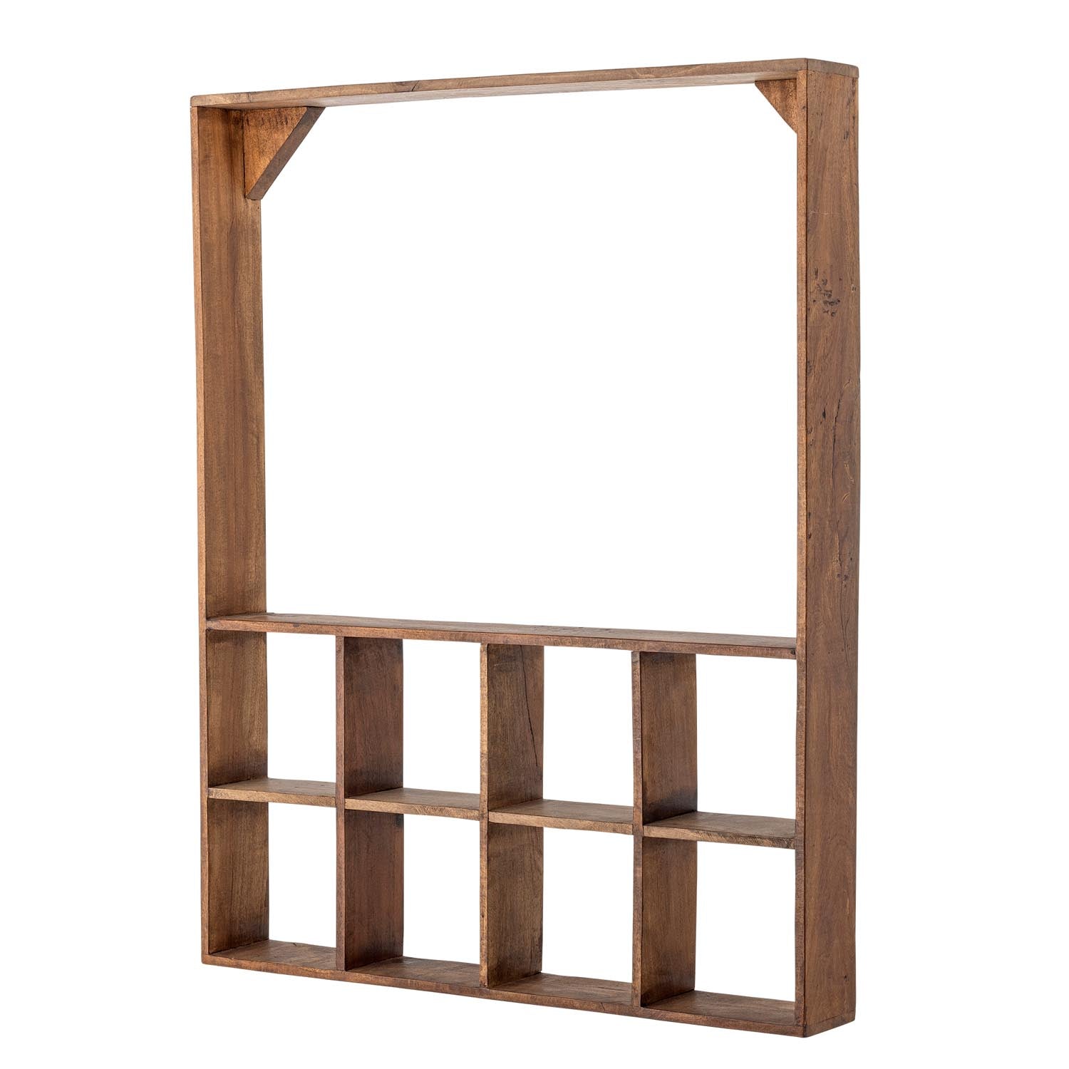 Das Marino Regal aus recyceltem Holz in Braun von Creative Collection vereint Nachhaltigkeit und stilvolles Design.