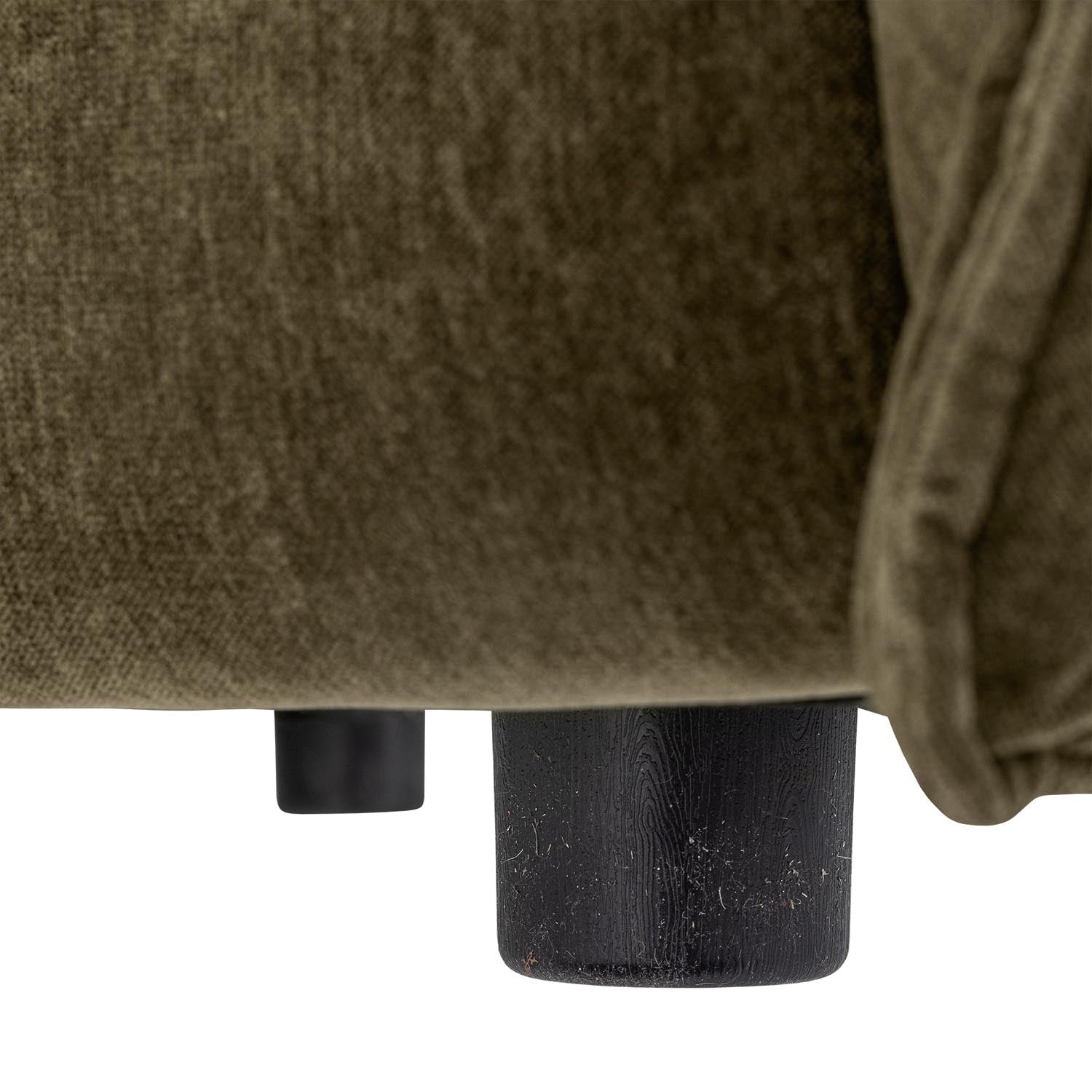 Moderner Austin Loungesessel in Grün von Bloomingville, aus recyceltem Polyester gefertigt – stilvoll, bequem und umweltfreundlich.