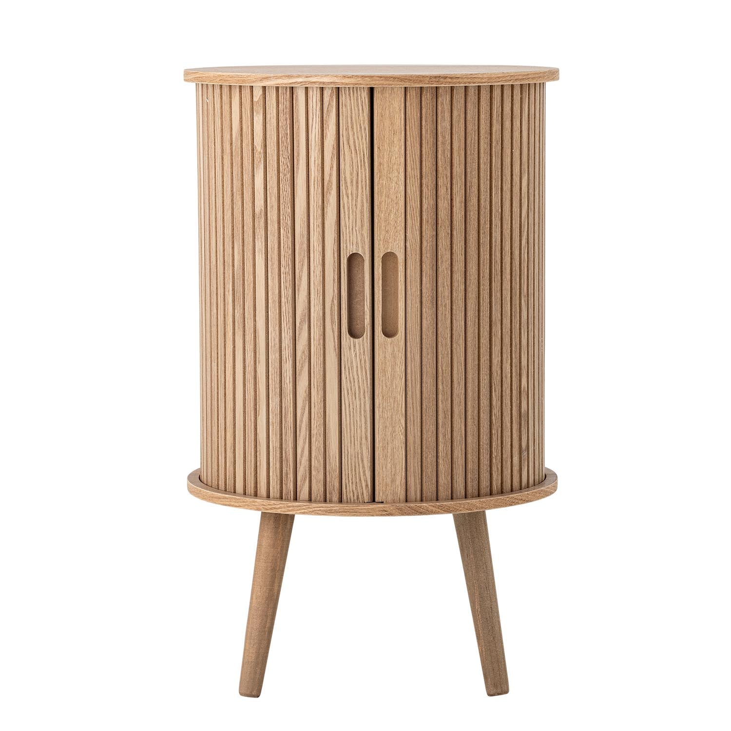 Das Salento Kabinett von Bloomingville aus natürlichem MDF vereint Funktionalität und skandinavische Eleganz.