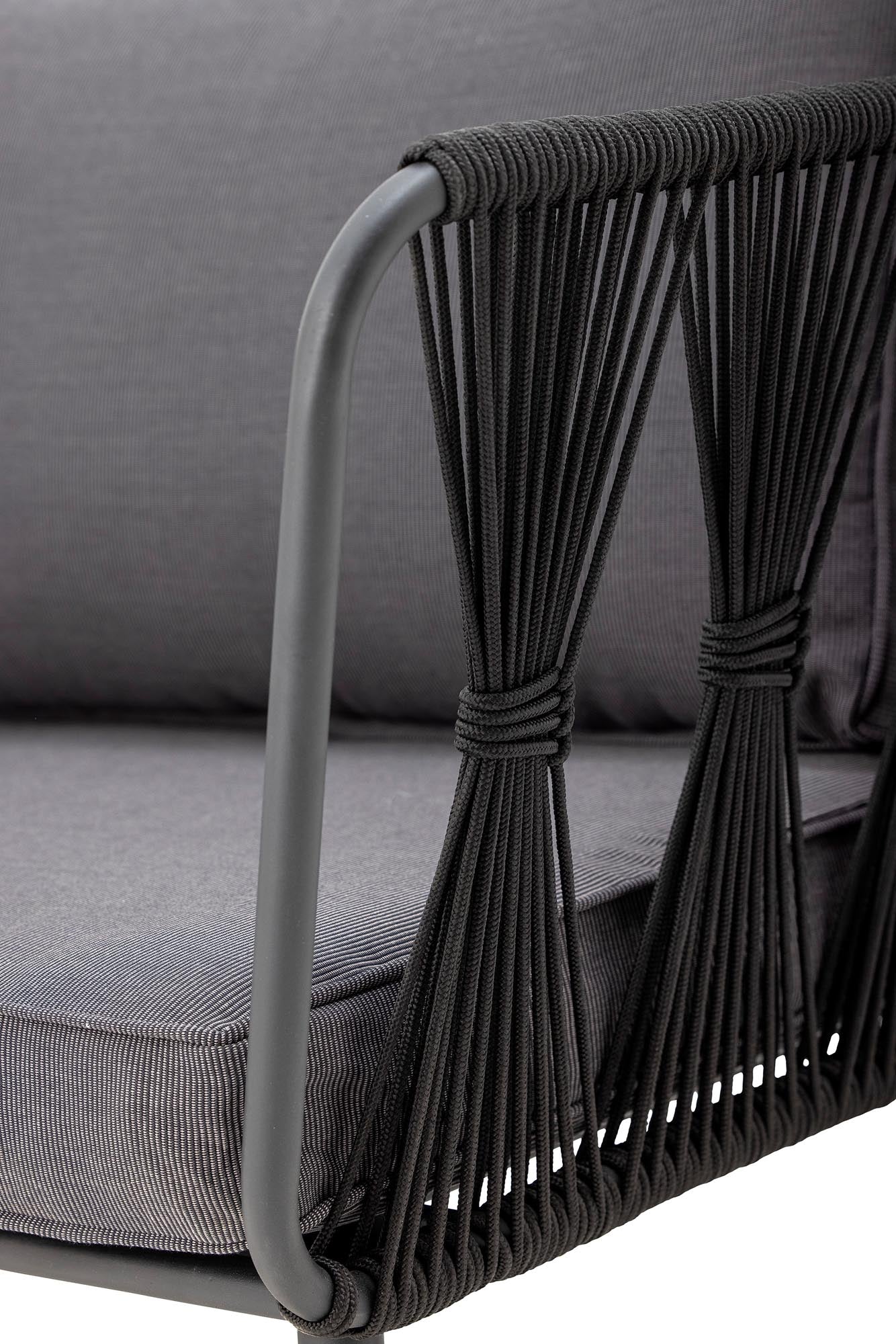 Pavone Fire-resistant Sofa, Schwarz, Metall in Schwarz präsentiert im Onlineshop von KAQTU Design AG. Lounge Sofa ist von Bloomingville