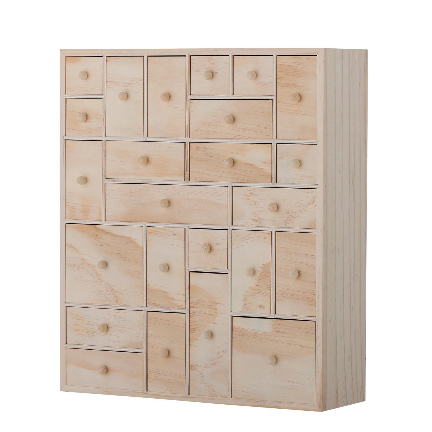 Die Valery Box aus FSC®-zertifiziertem Kiefernholz von Bloomingville vereint Nachhaltigkeit und elegantes Design für Ihre Aufbewahrung.