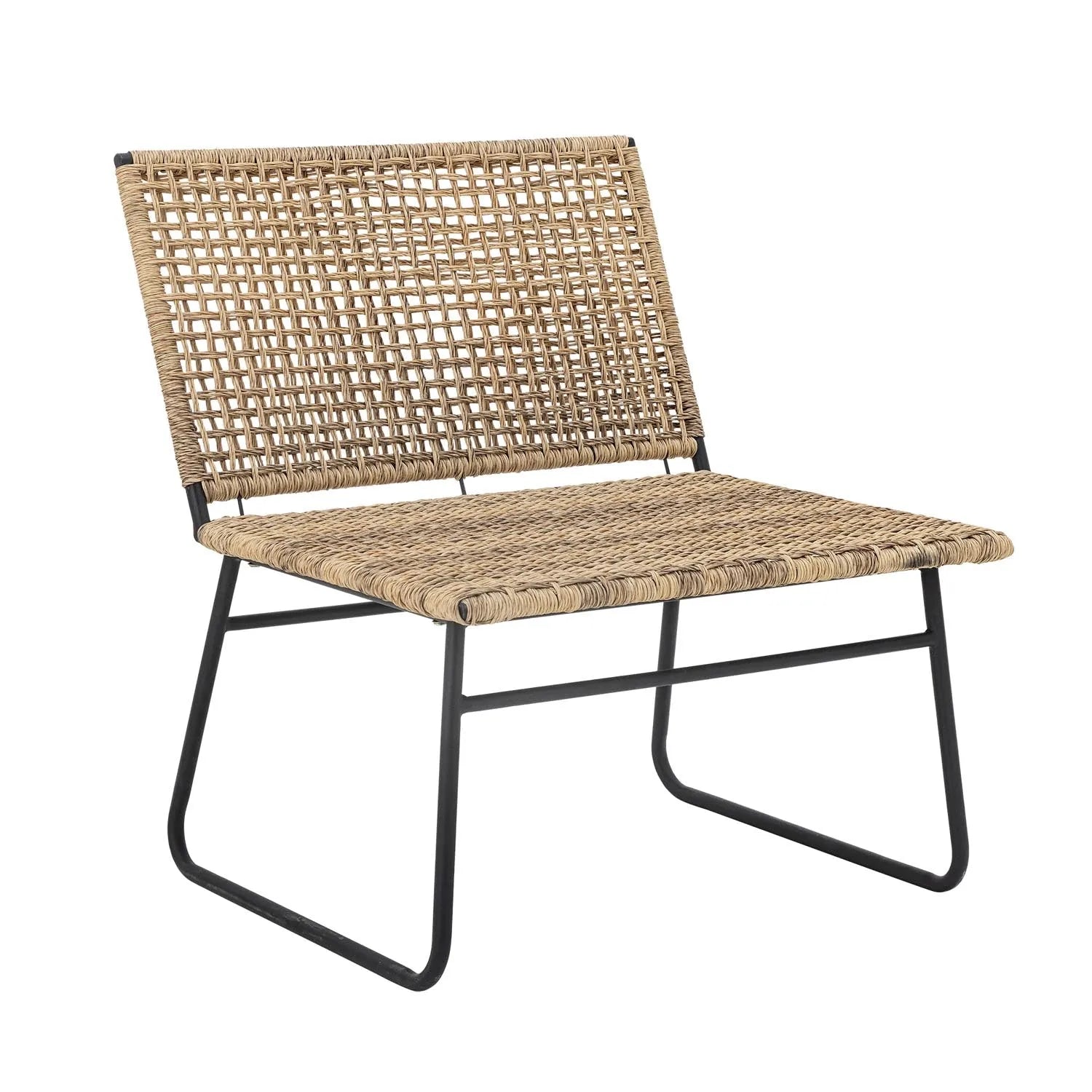 Eleganter Loungesessel aus Polyrattan, ideal für drinnen und draußen, bietet Komfort und skandinavisches Design.