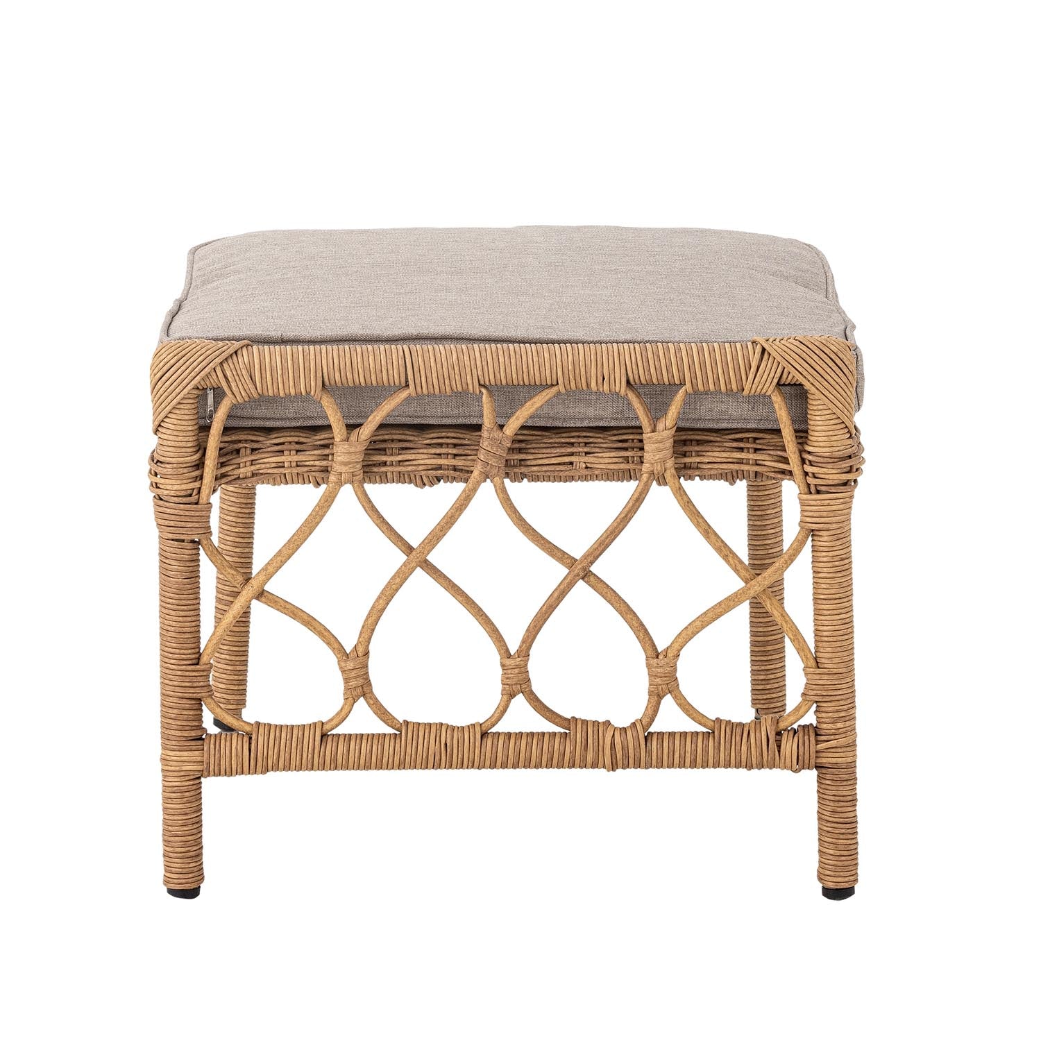 Belluce Sessel aus Polyrattan in Natur von Bloomingville, elegant und komfortabel, perfekt für zeitgemäße Wohnraumgestaltung.