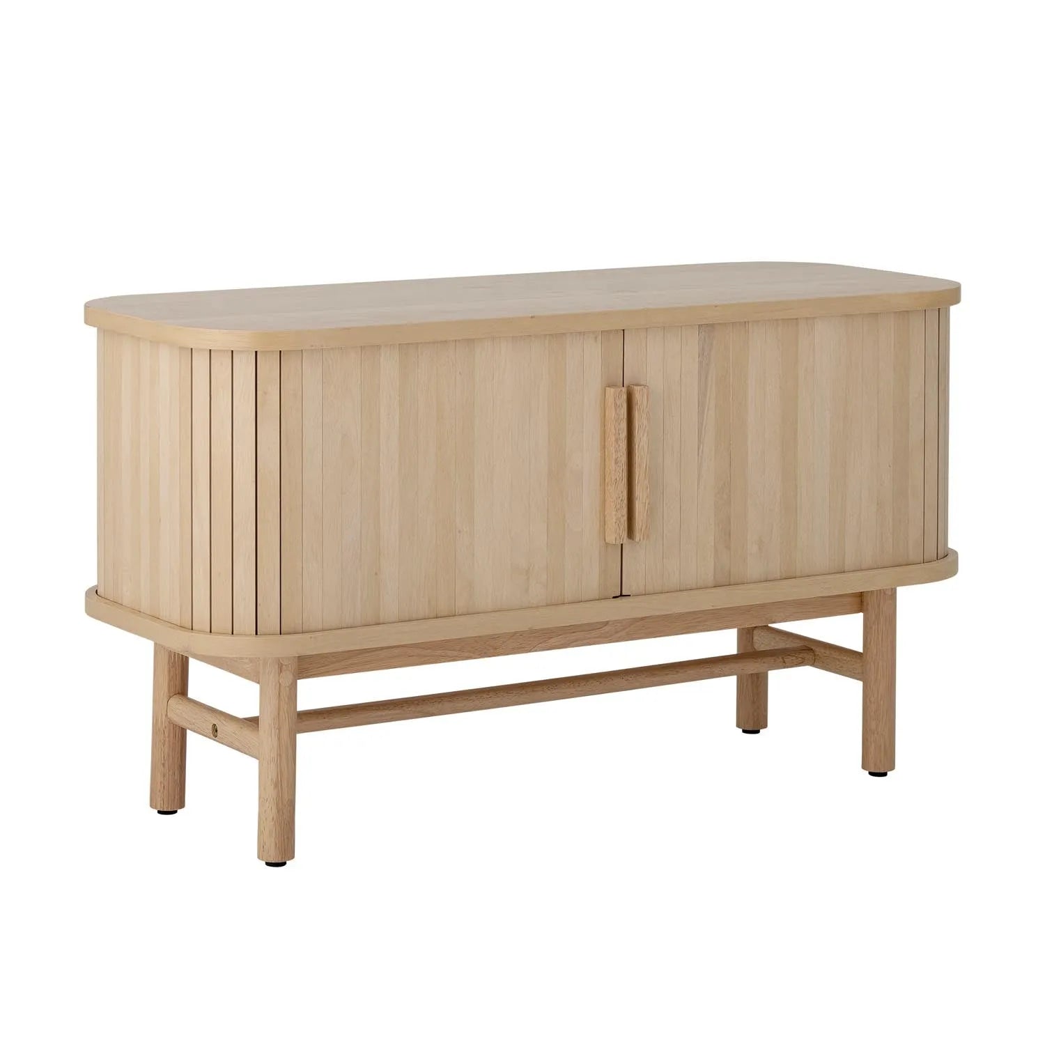Das Lex Kabinett von Bloomingville aus FSC®-zertifiziertem Kiefernholz besticht durch sein minimalistisches skandinavisches Design.