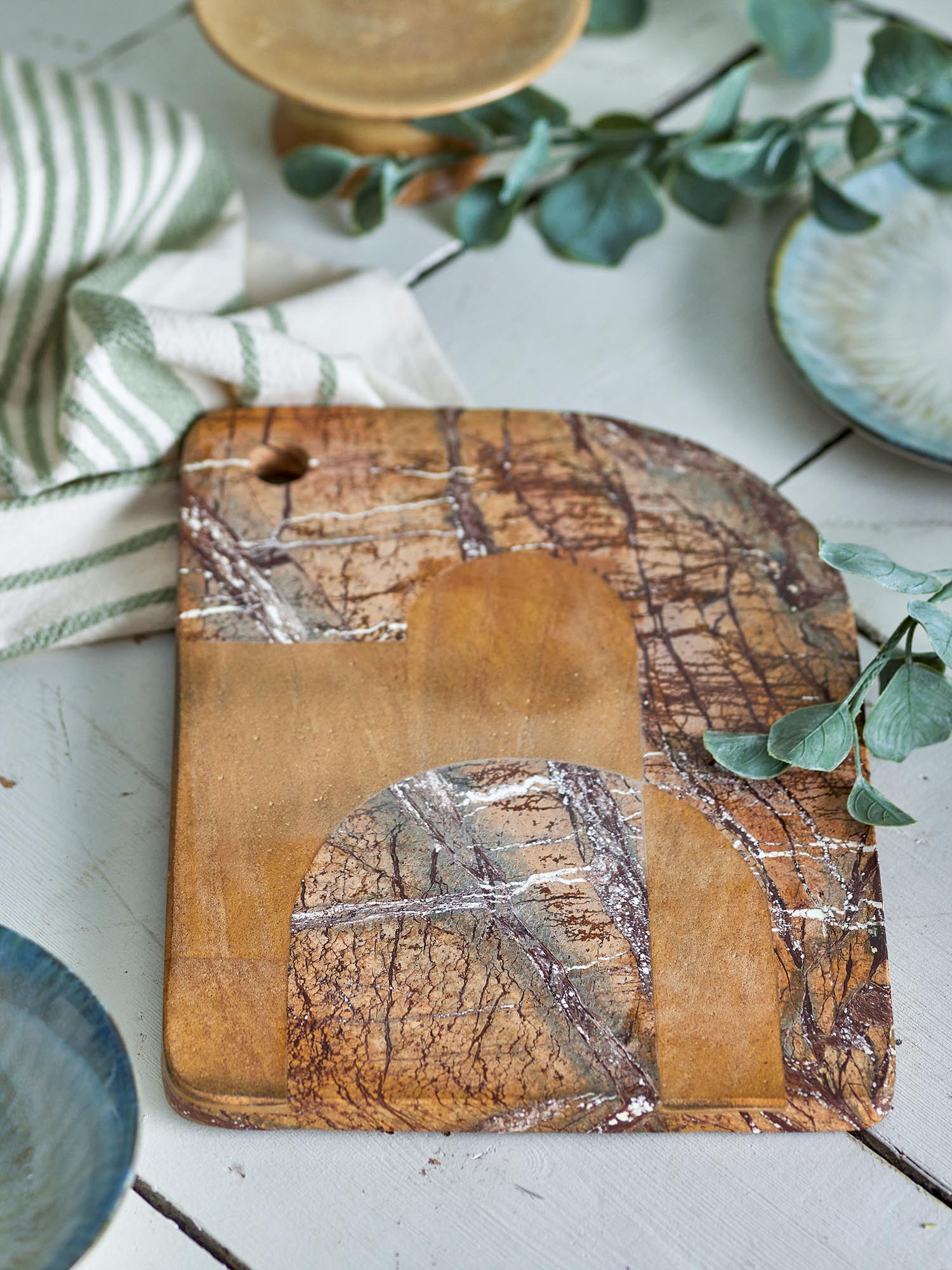 Abrianna cutting board, <tc>Braun</tc>, marble