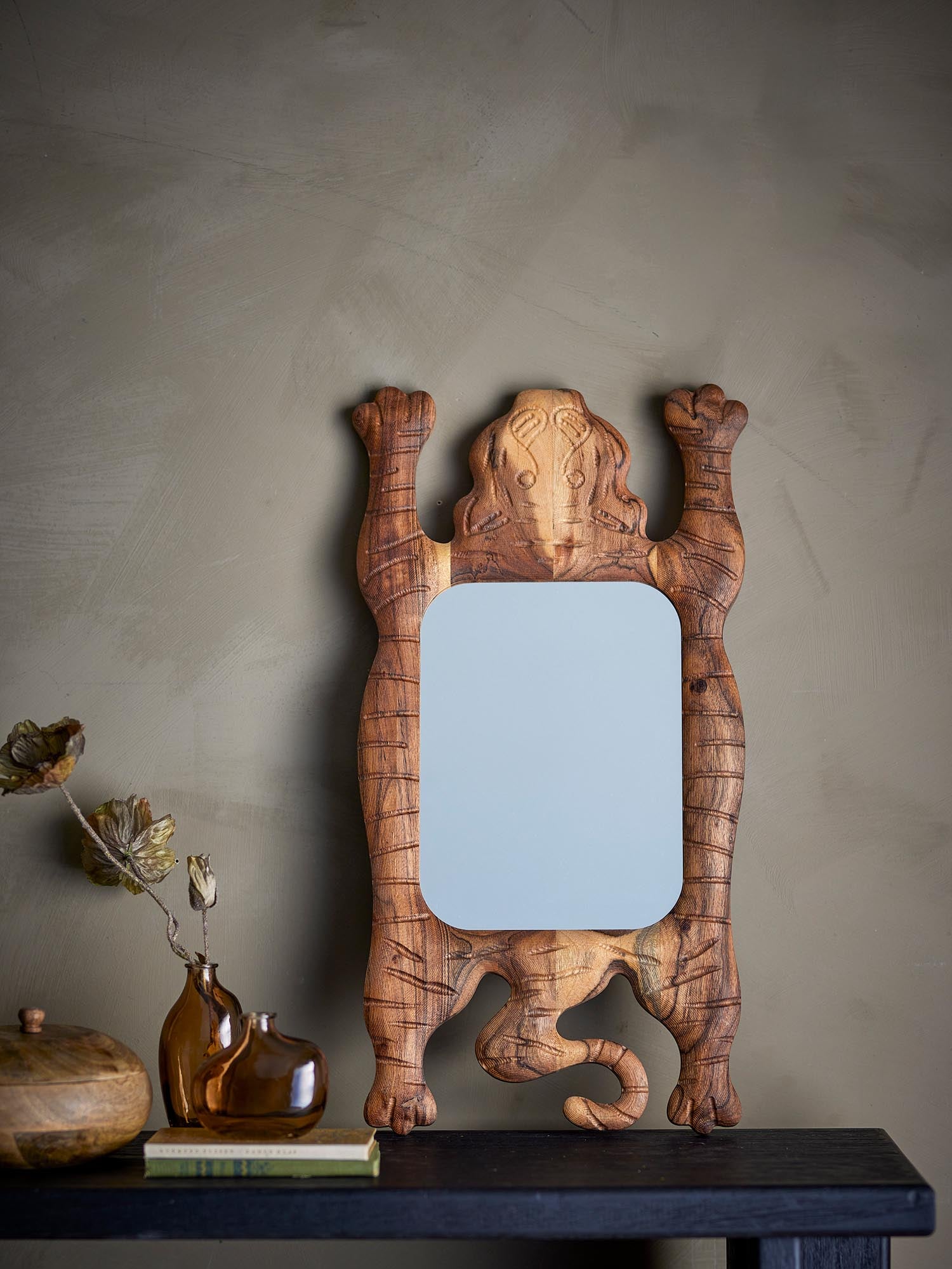 Marga wall mirror, <tc>Braun</tc>, acacia