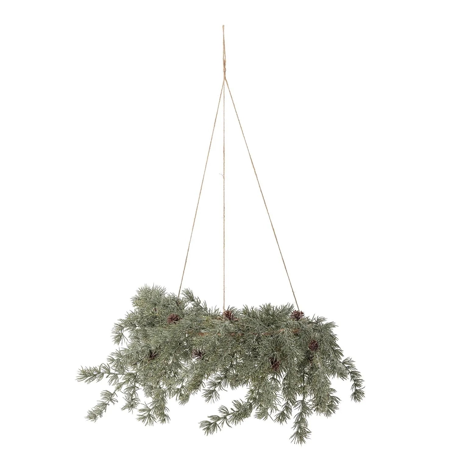 Eleganter künstlicher Zedernkranz von Bloomingville in Grün, ideal für stilvolle Dekorationen und festliche Arrangements.