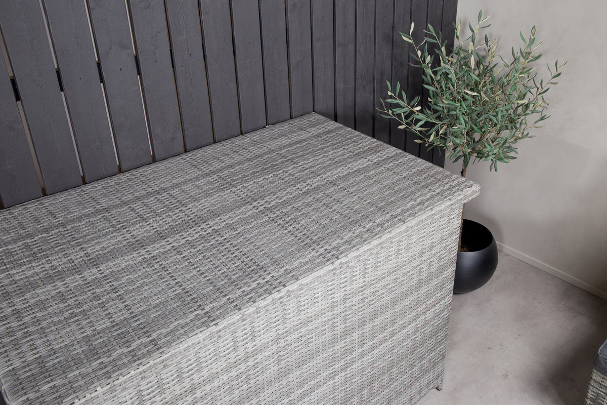 Amazon Kissenbox in Grau präsentiert im Onlineshop von KAQTU Design AG. Outdoor Zubehör ist von Venture Home