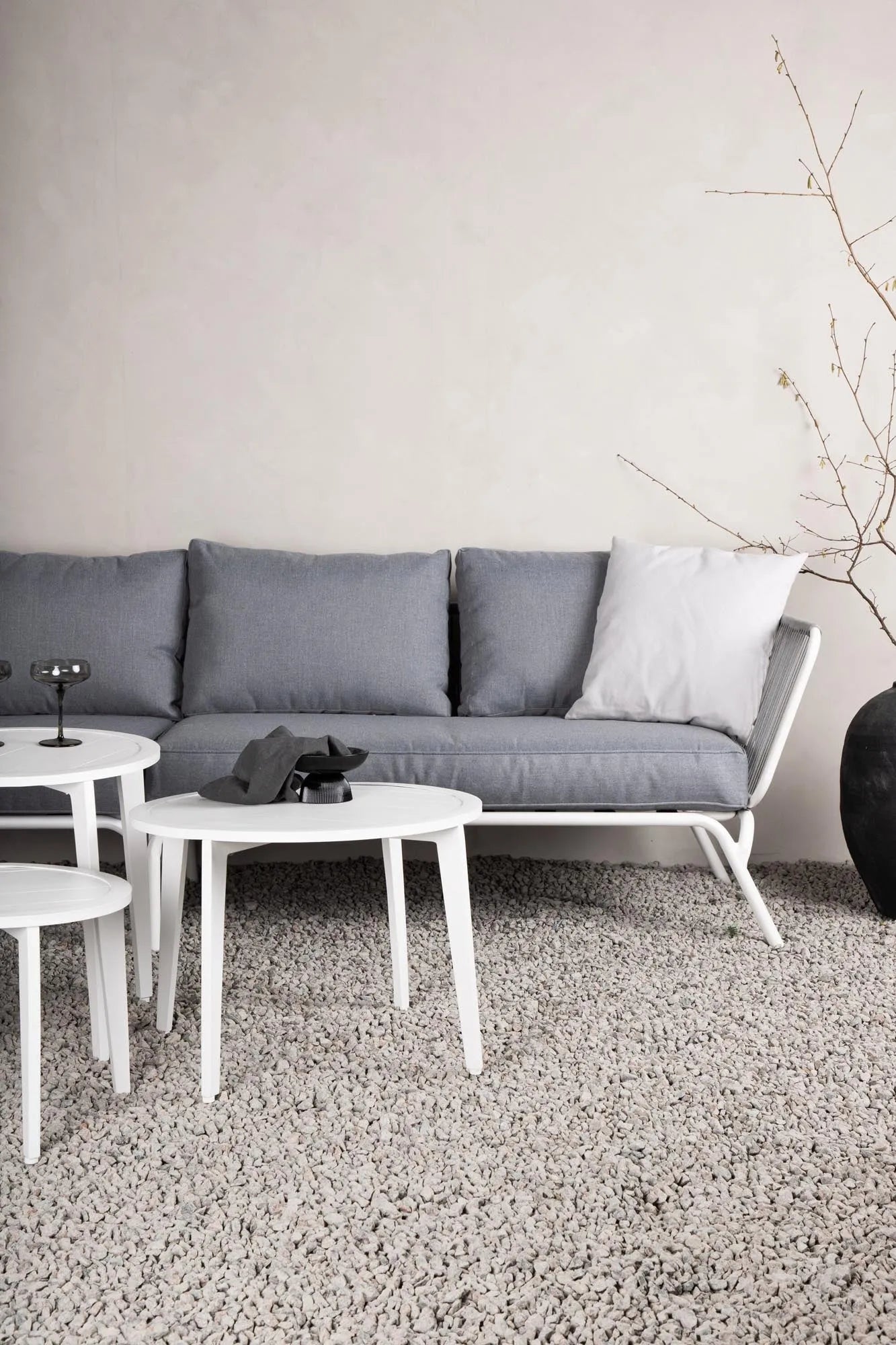 Roxo Ecksofa: Stilvolles Outdoor-Design für entspannte Stunden.