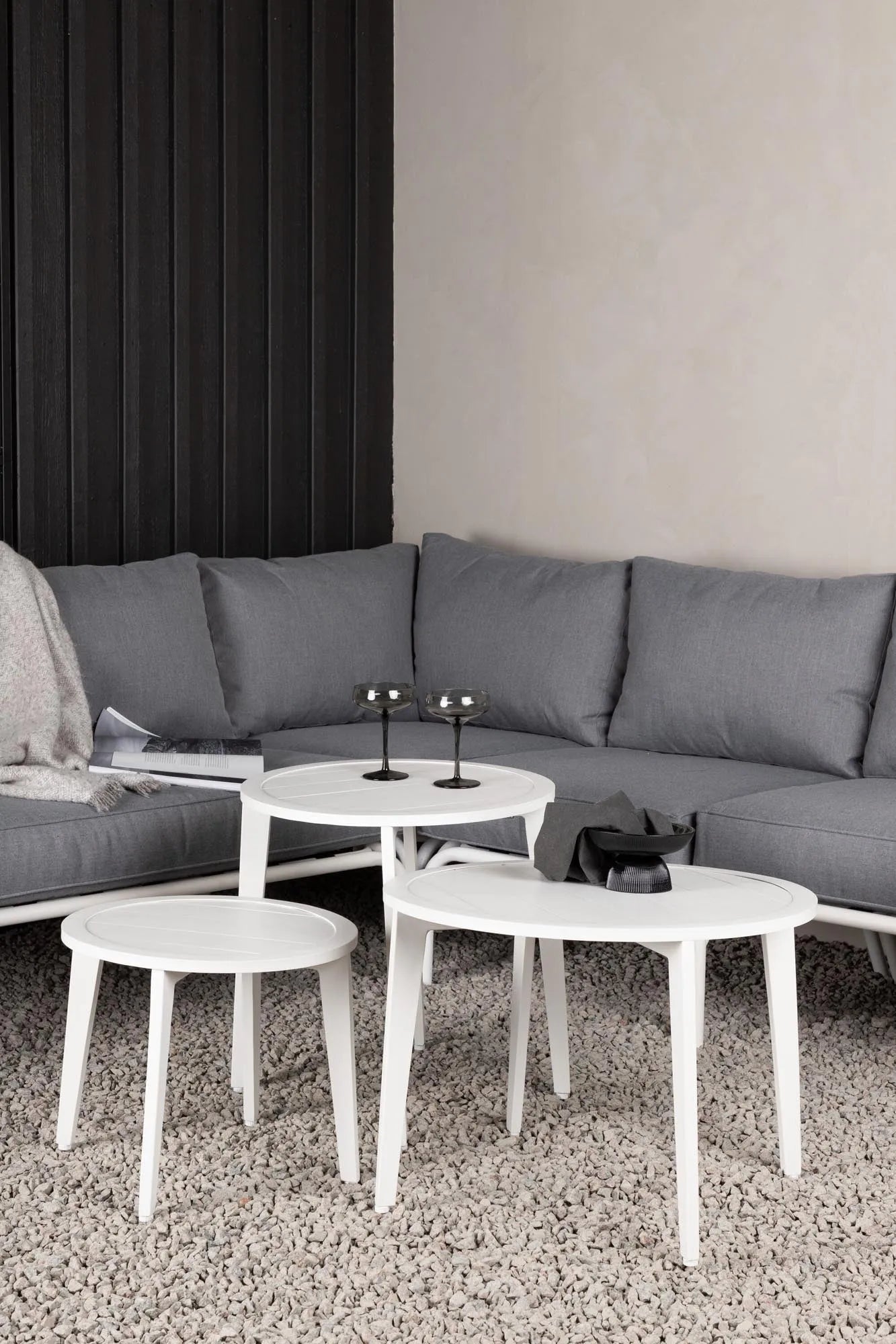 Roxo Ecksofa: Elegantes Outdoor-Set für stilvolle Gartenmomente.