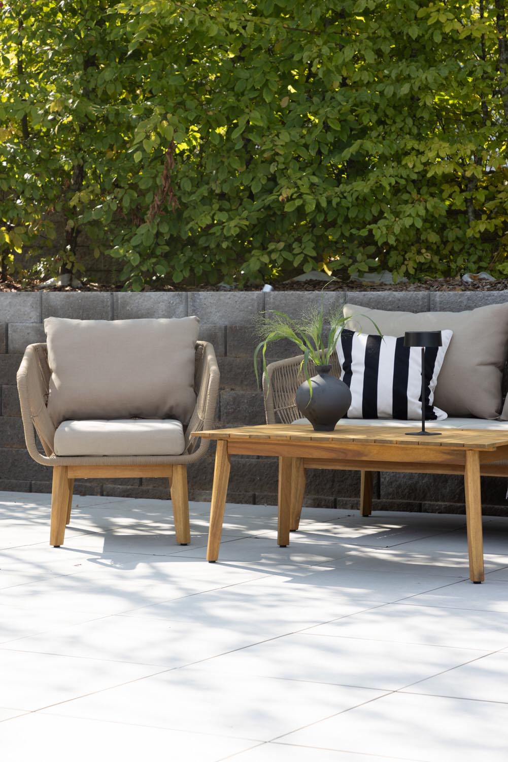 Chania Sofa Outdoorset 110cm in Latte präsentiert im Onlineshop von KAQTU Design AG. Loungeset ist von Venture Home