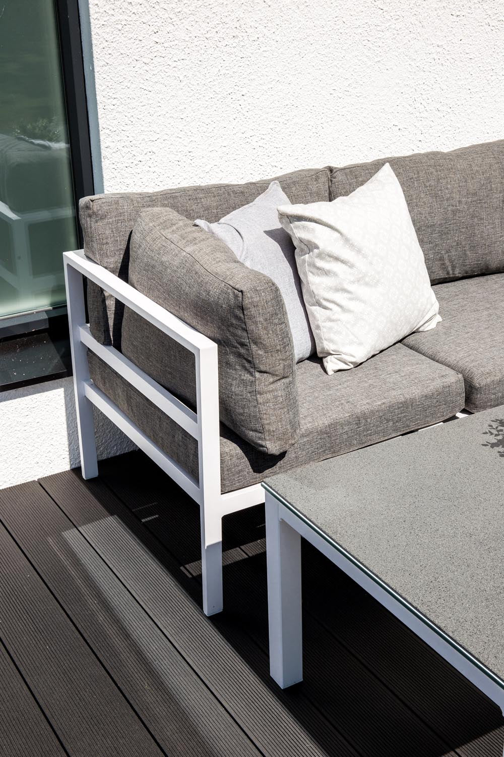 Copacabana Sofa Corner in Weiss präsentiert im Onlineshop von KAQTU Design AG. Lounge Sofa ist von Venture Home