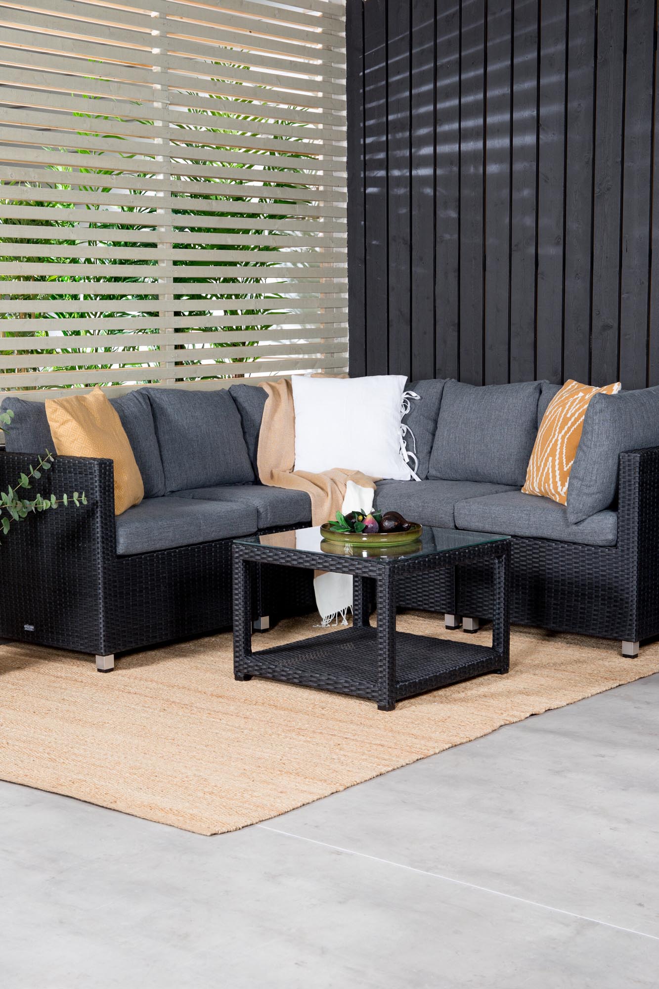 Vamos Ecksofa Outdoorset 65cm in Schwarz präsentiert im Onlineshop von KAQTU Design AG. Loungeset ist von Venture Home