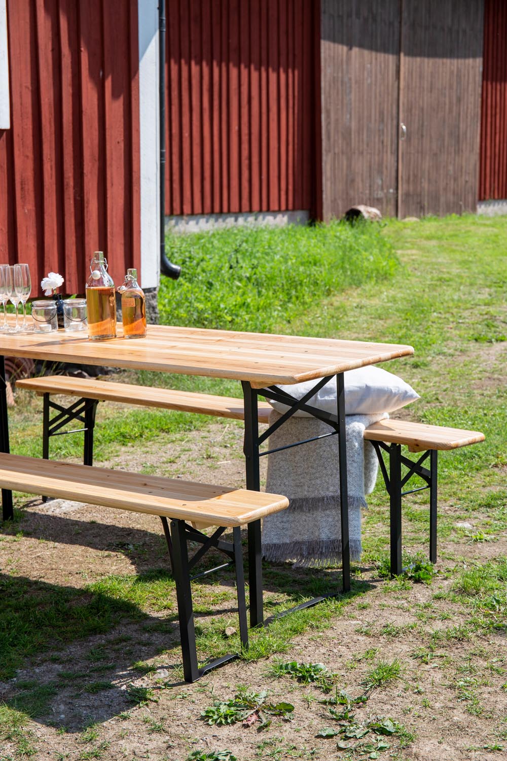 Guniess Outdoor-Tischset 200cm/2St. in Natur präsentiert im Onlineshop von KAQTU Design AG. Gartentischset ist von Venture Home