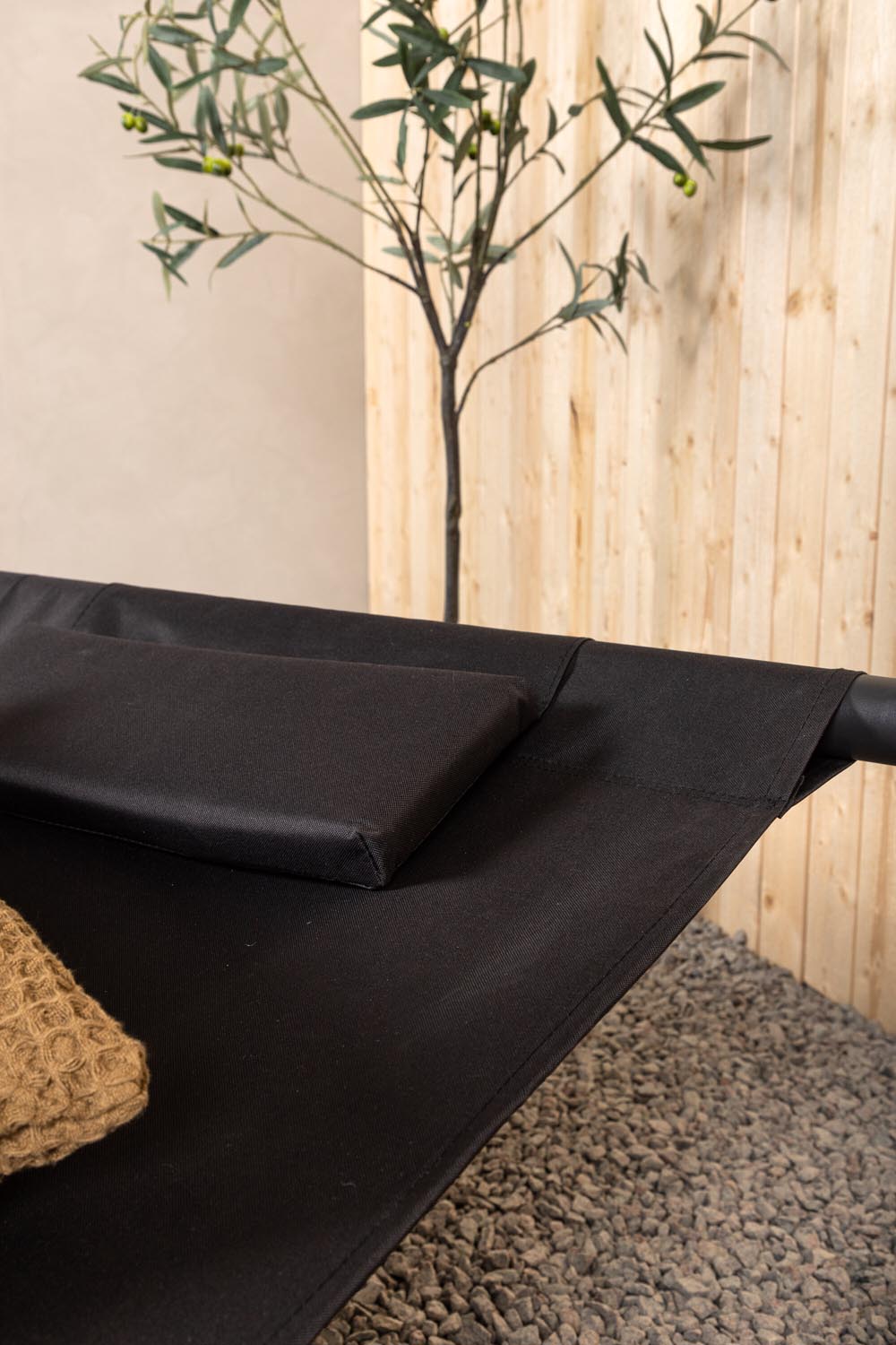Gordo Hängematte in Schwarz präsentiert im Onlineshop von KAQTU Design AG. Hängematte ist von Venture Home