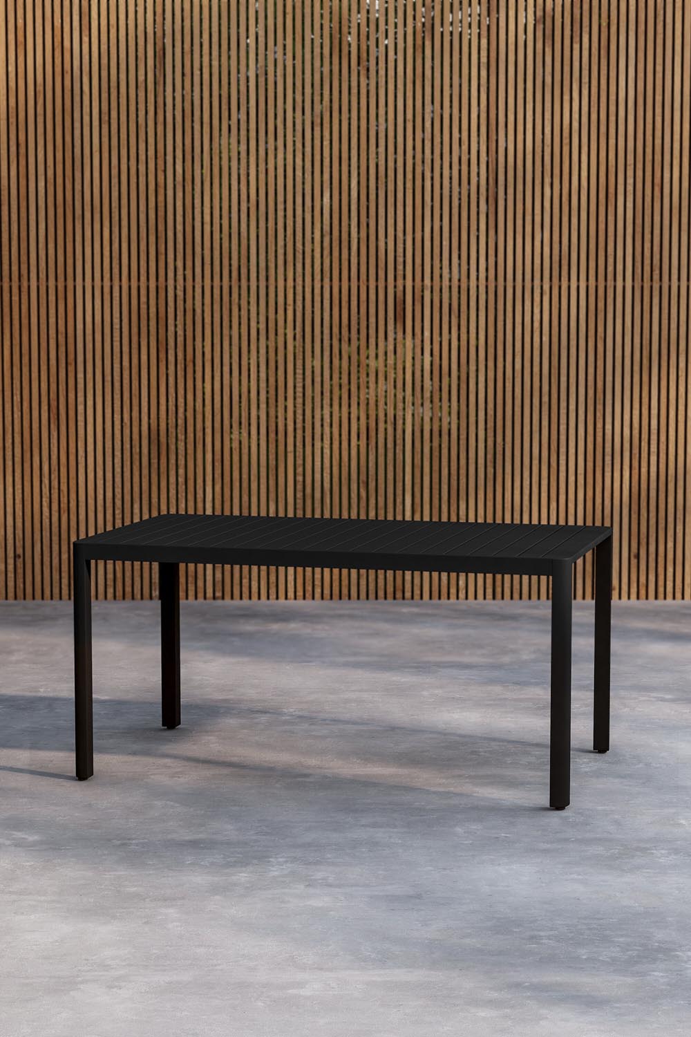 Rechteckiger Gartentisch Giardini in Black präsentiert im Onlineshop von KAQTU Design AG. Gartentisch ist von Venture Home