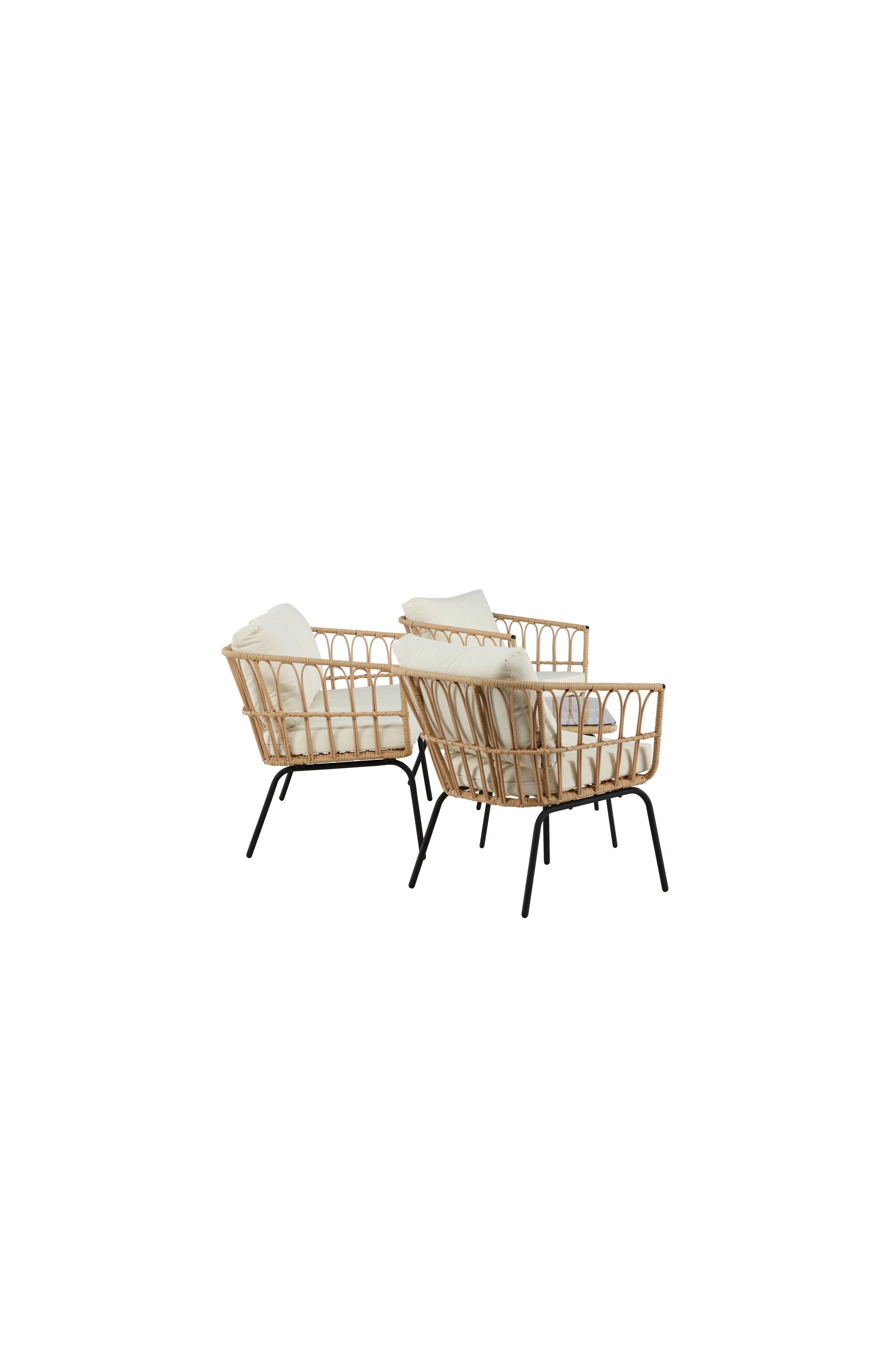 Entdecken Sie das Ortigia Lounge Set von Venture Home: Eleganz trifft Funktionalität mit einem stabilen Metallrahmen, bequemen Kissen und einem stilvollen Tisch.