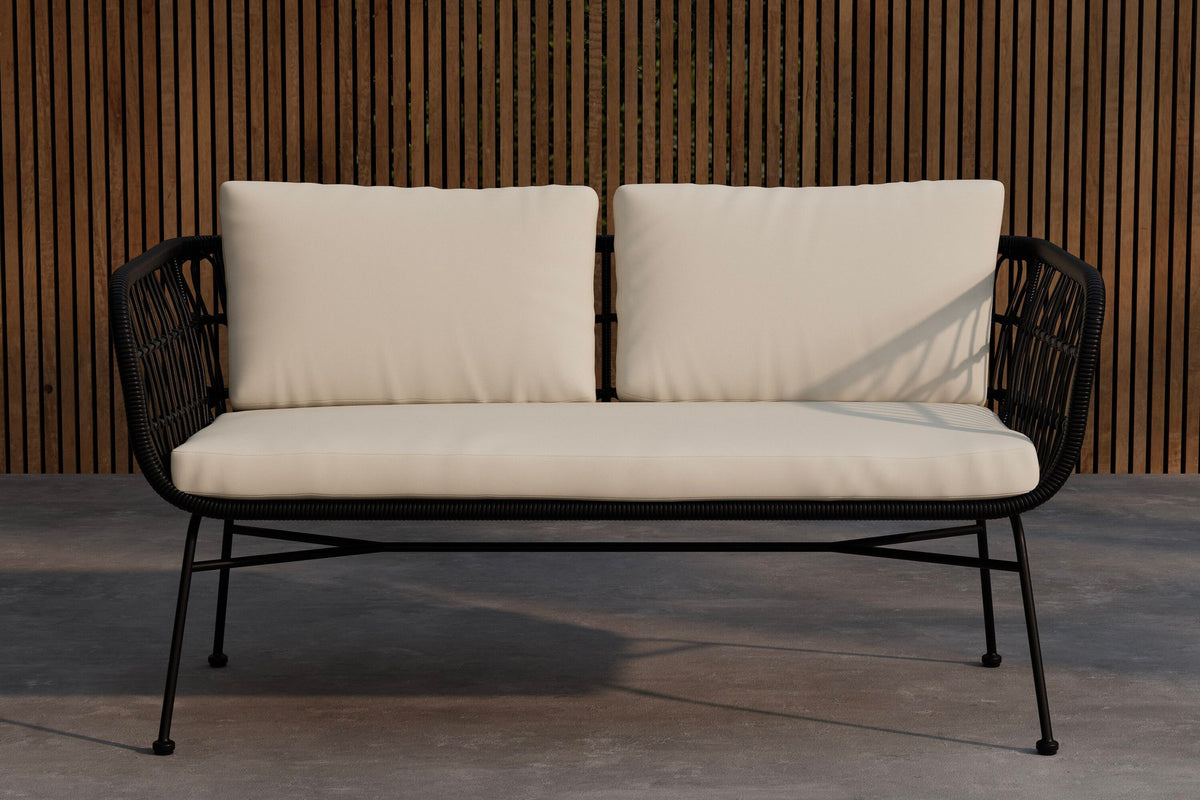 Isola 3-Sitzer-Sofa in Schwarz präsentiert im Onlineshop von KAQTU Design AG. 3er Sofa ist von Venture Home