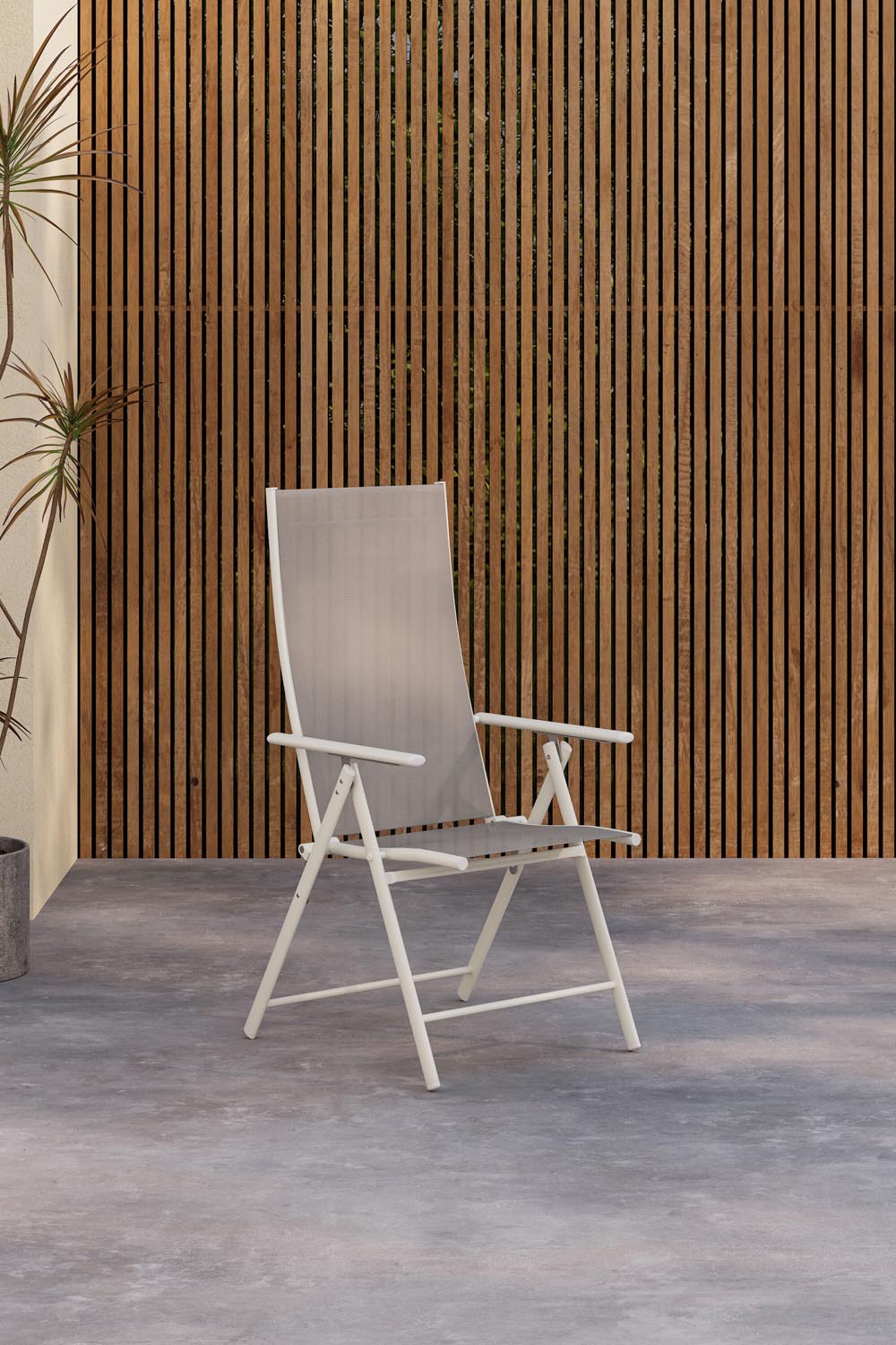 Levanzo Gartenstuhl in Beige präsentiert im Onlineshop von KAQTU Design AG. Gartenstuhl ist von Venture Home