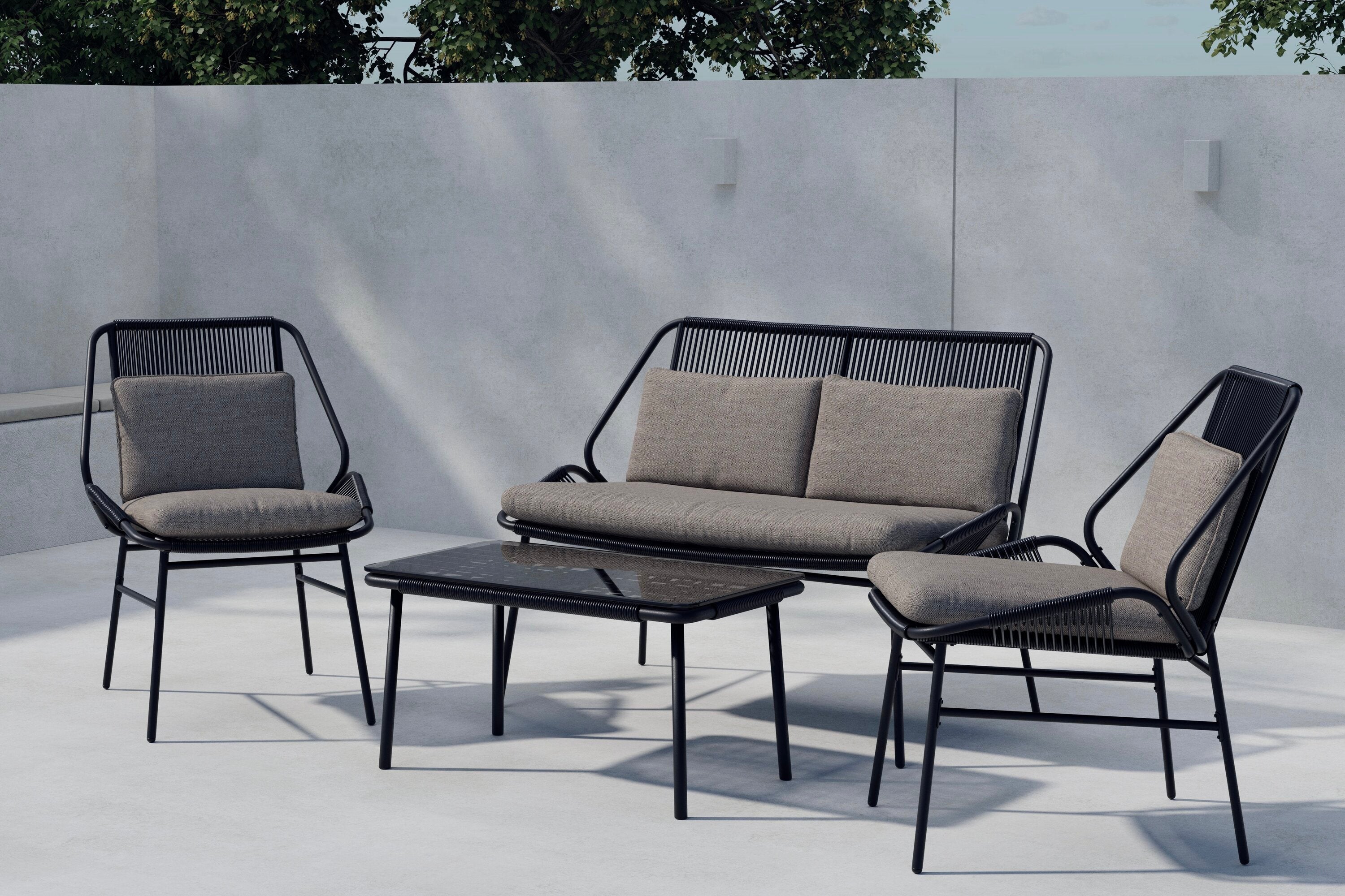 Elegantes Zakynthos Sofa Set von Venture Home in warmen Erdtönen, ideal für entspannte Outdoor-Aktivitäten und stilvolle Gartenfeiern.