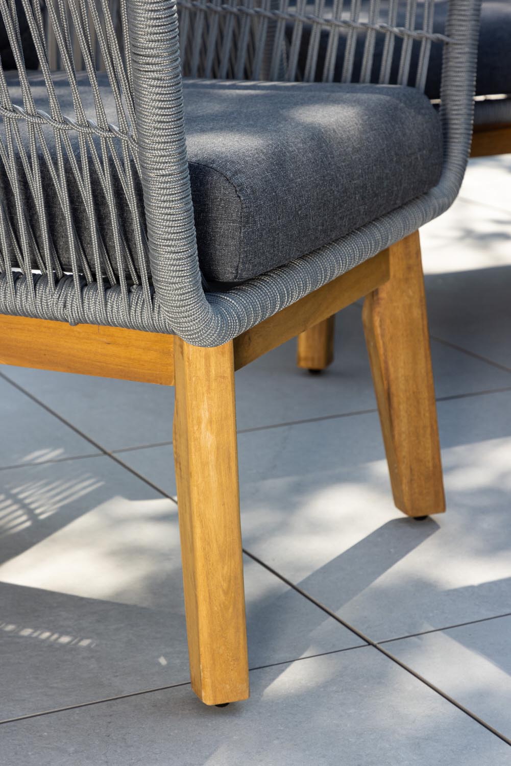 Chania Sofa-Set in Grau präsentiert im Onlineshop von KAQTU Design AG. Loungeset ist von Venture Home