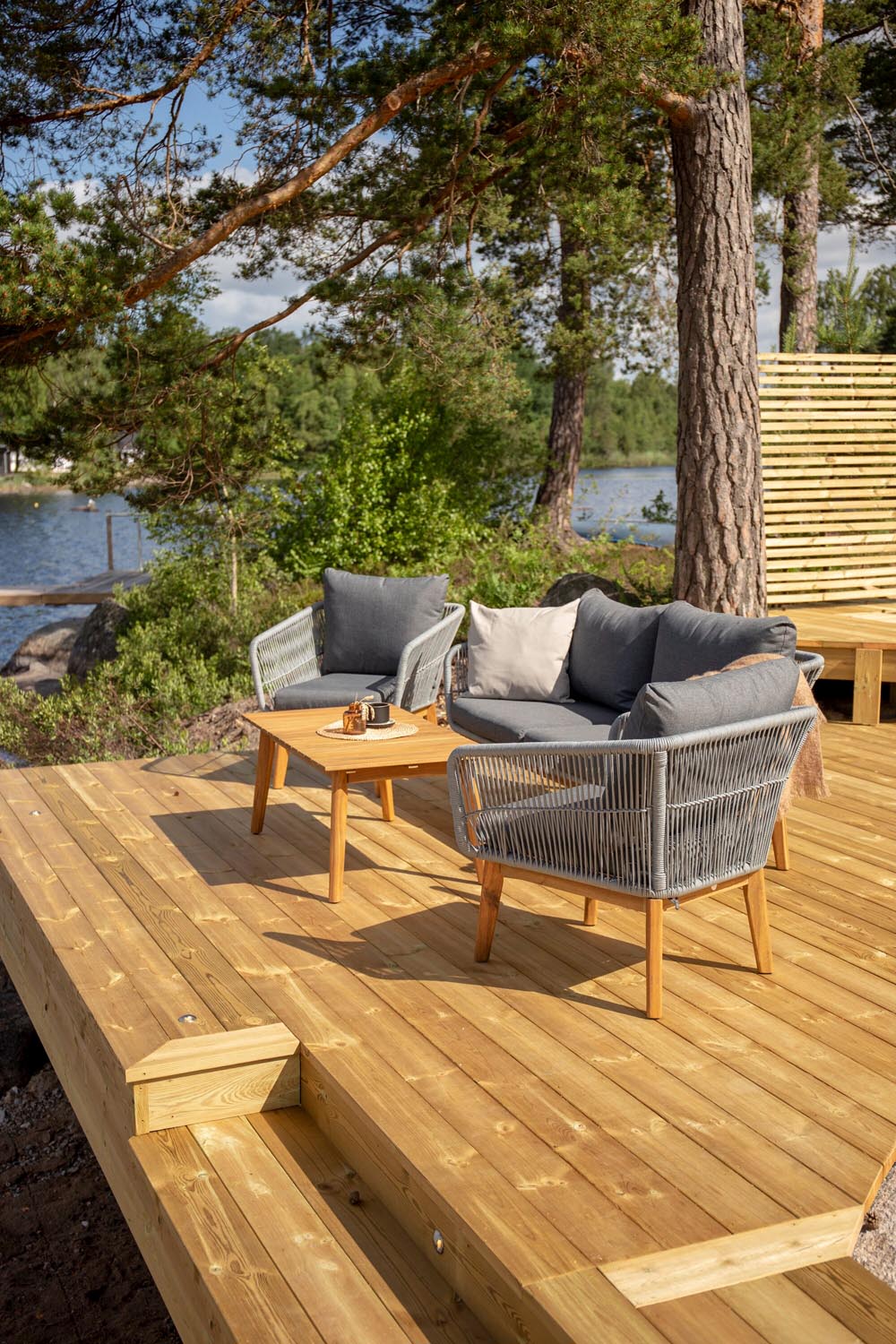 Chania Sofa-Set in Grau präsentiert im Onlineshop von KAQTU Design AG. Loungeset ist von Venture Home