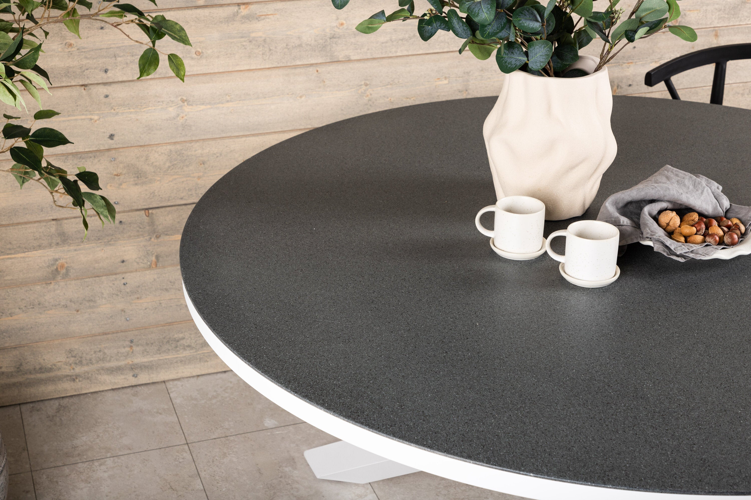 Copacabana Gartentisch rund in Grau präsentiert im Onlineshop von KAQTU Design AG. Gartentisch ist von Venture Home