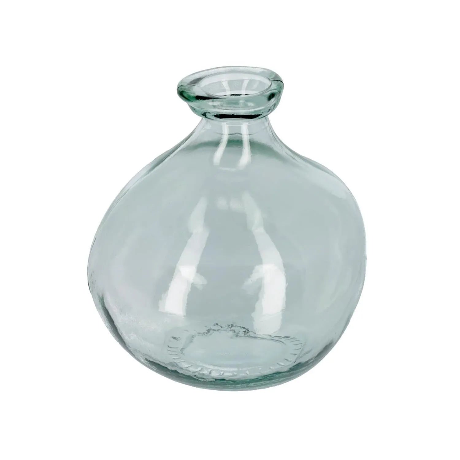 Die Brenna Vase von Kave Home: Eleganz aus 100% recyceltem Glas, ideal für Blumensträuße. Nachhaltig und vielseitig für jeden Raum.