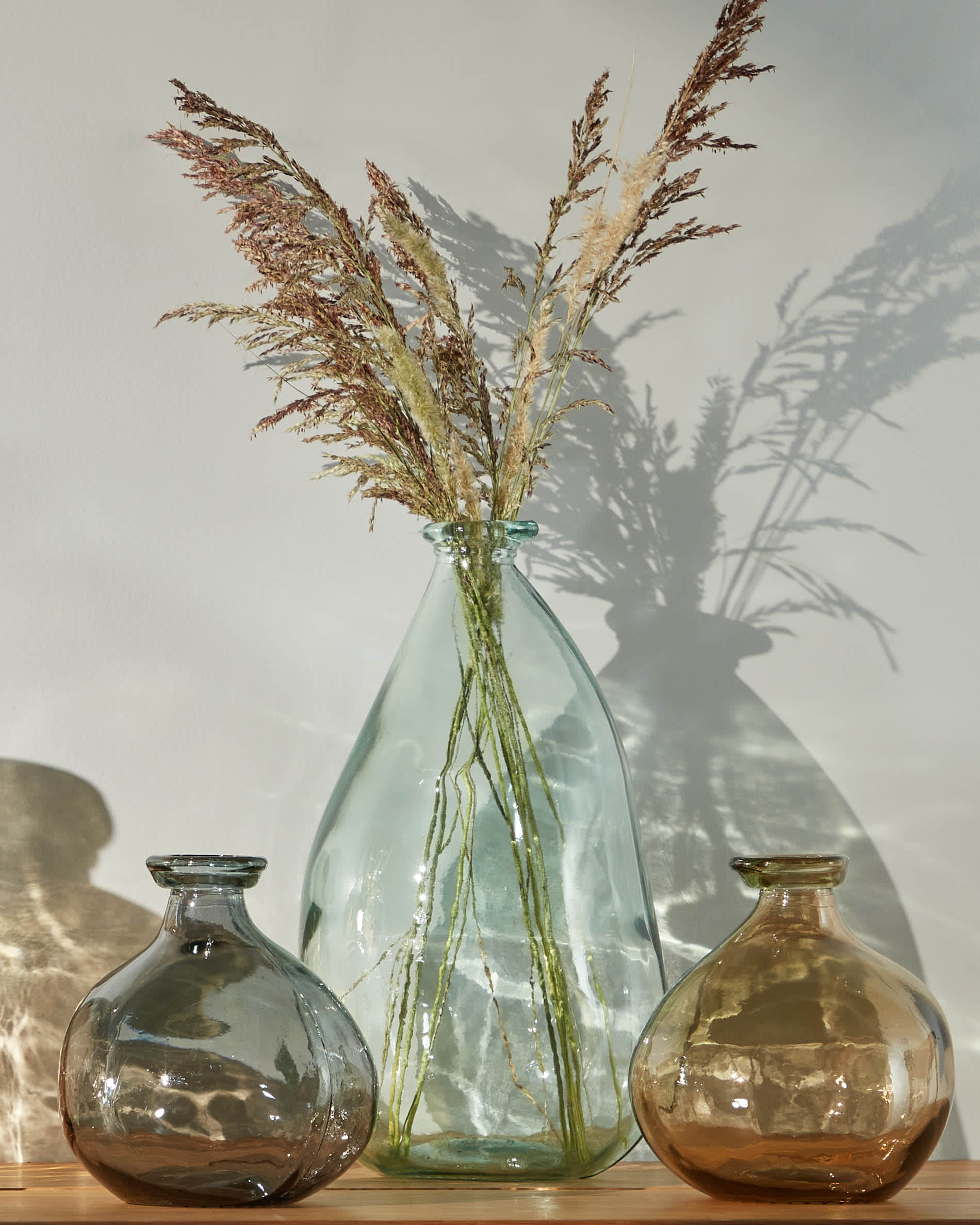 Brenna kleine blaue Vase in Blau, Klar präsentiert im Onlineshop von KAQTU Design AG. Vase ist von Kave Home