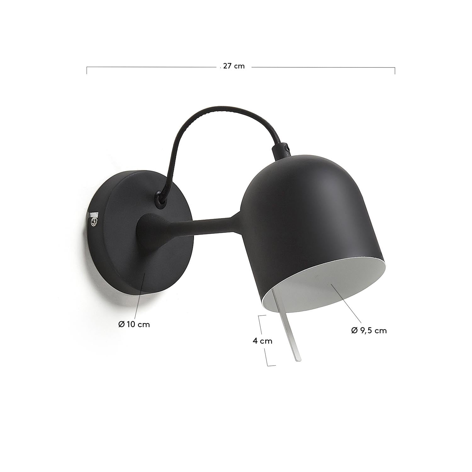Entdecken Sie die Lucilla Wandleuchte von Kave Home: stilvolles Design, robuste Bauweise und anpassbare Lichtstimmung für jeden Raum.