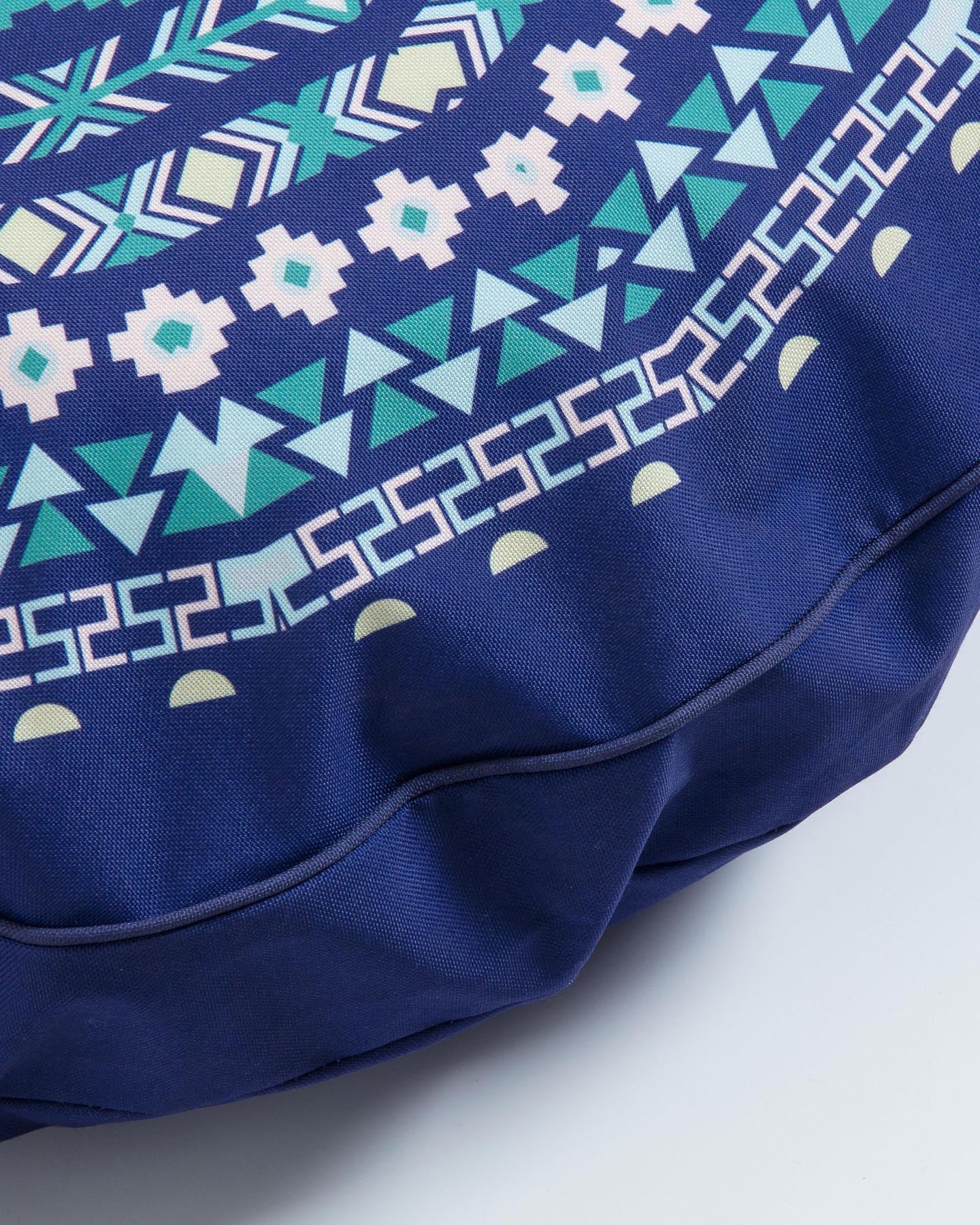 Ashleen pouf blau in Blau präsentiert im Onlineshop von KAQTU Design AG. Pouf ist von Kave Home