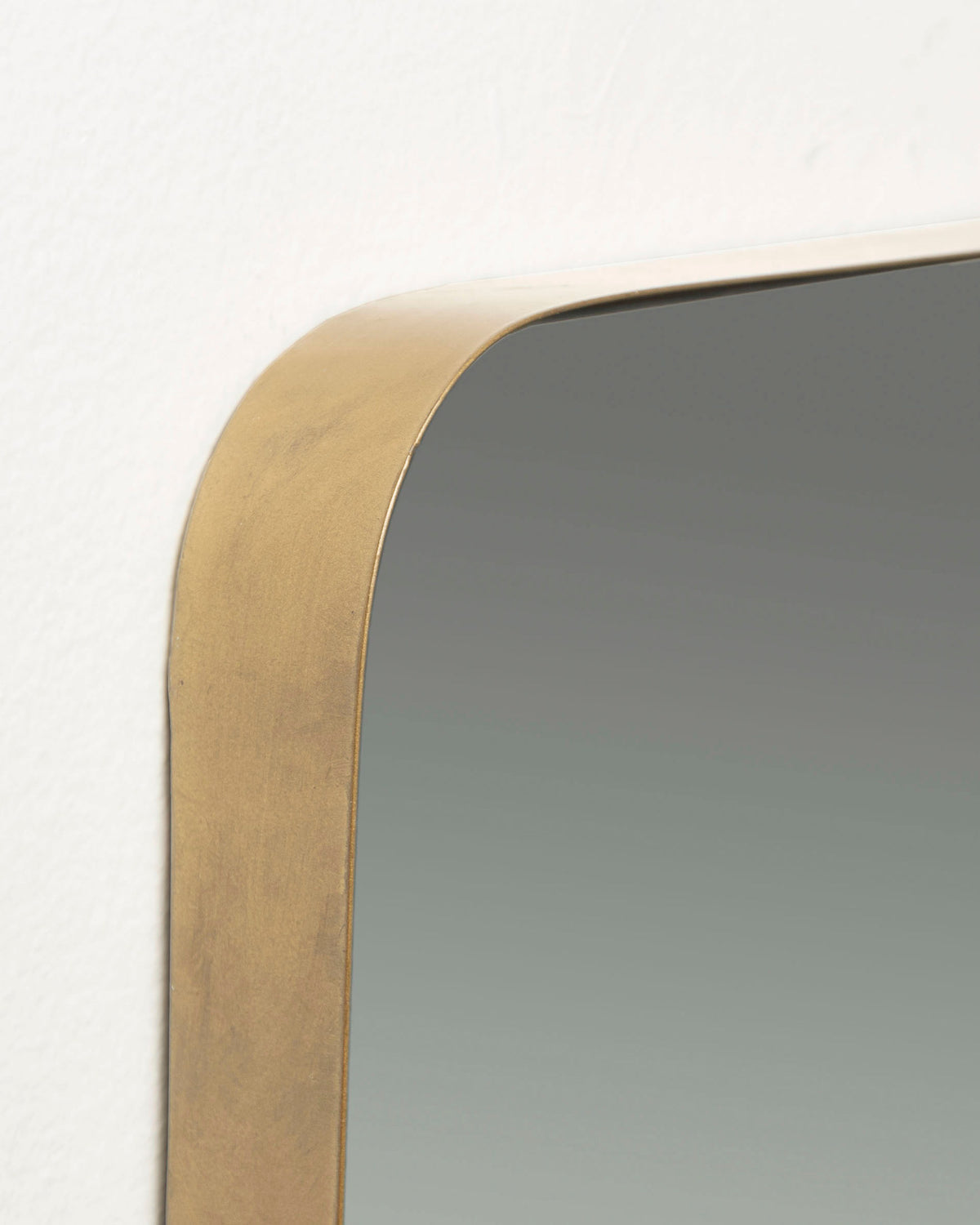 Marco Spiegel 30 x 100 cm, gold in Gold präsentiert im Onlineshop von KAQTU Design AG. Wandspiegel ist von Kave Home