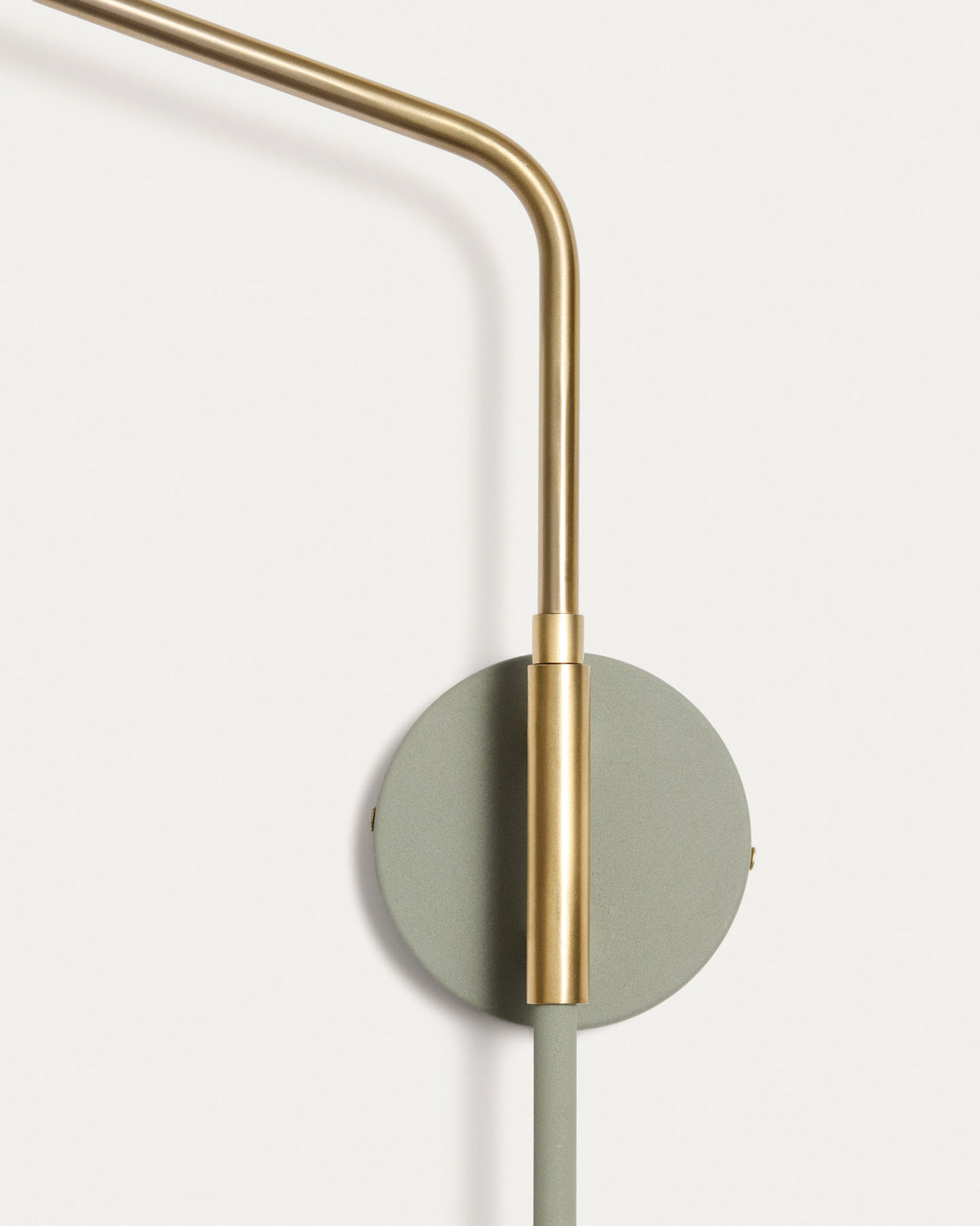 Audrie Wandleuchte in Grün, Gold präsentiert im Onlineshop von KAQTU Design AG. Wandleuchte ist von Kave Home