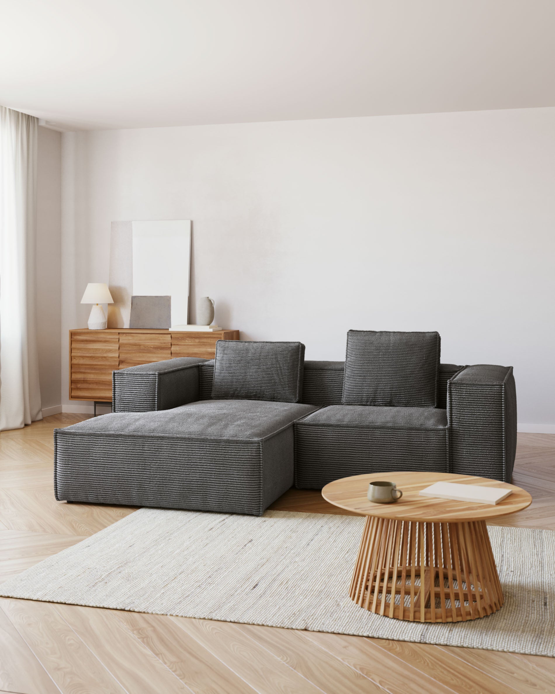 Blok Kissen breiter Cord grau 50 x 60 cm FR in Grau präsentiert im Onlineshop von KAQTU Design AG. Deko Kissen ist von Kave Home