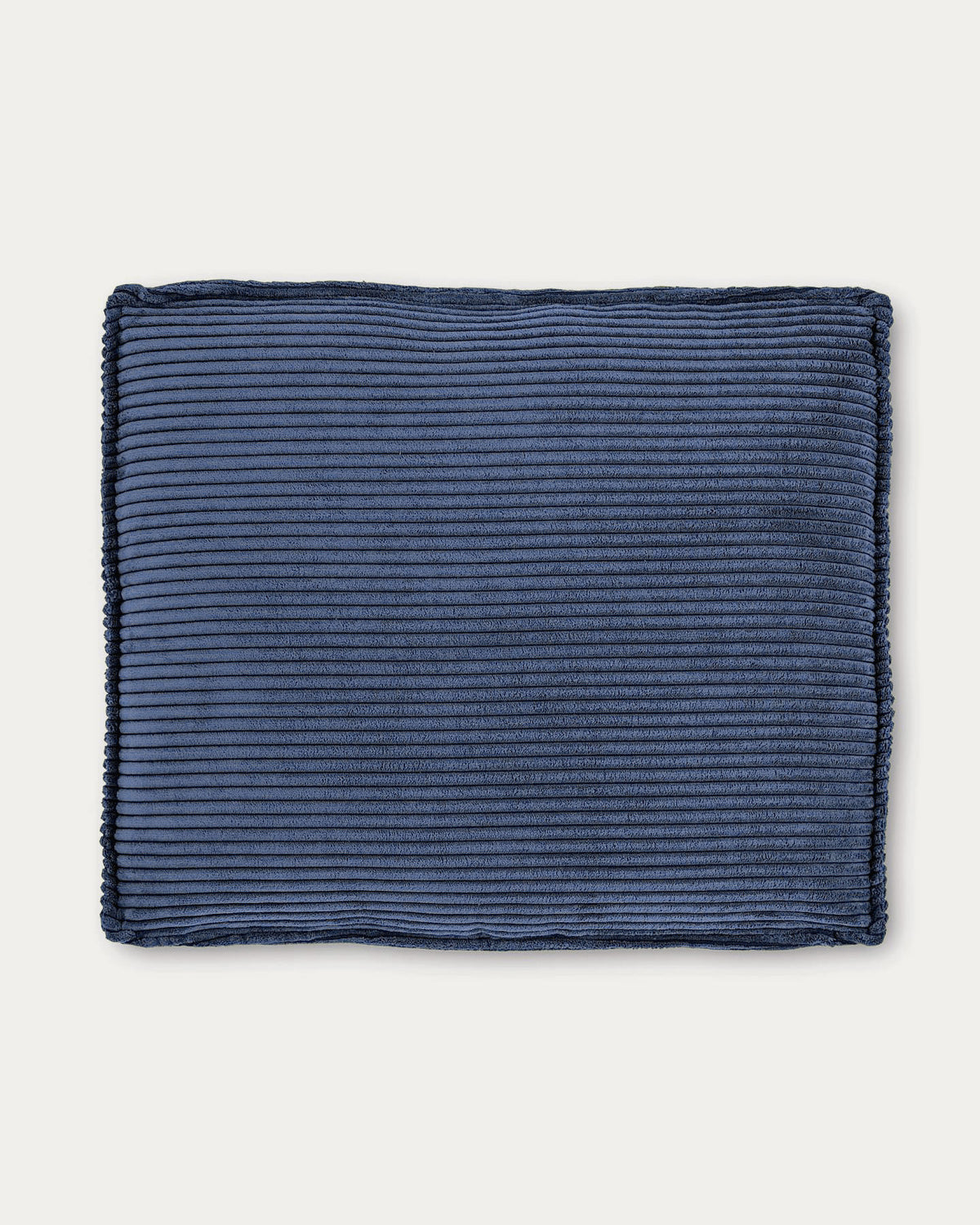 Kissen Blok, schwer entflammbar mit dickem Cord in Blau, 50 x 60 cm in Blau präsentiert im Onlineshop von KAQTU Design AG. Deko Kissen ist von Kave Home