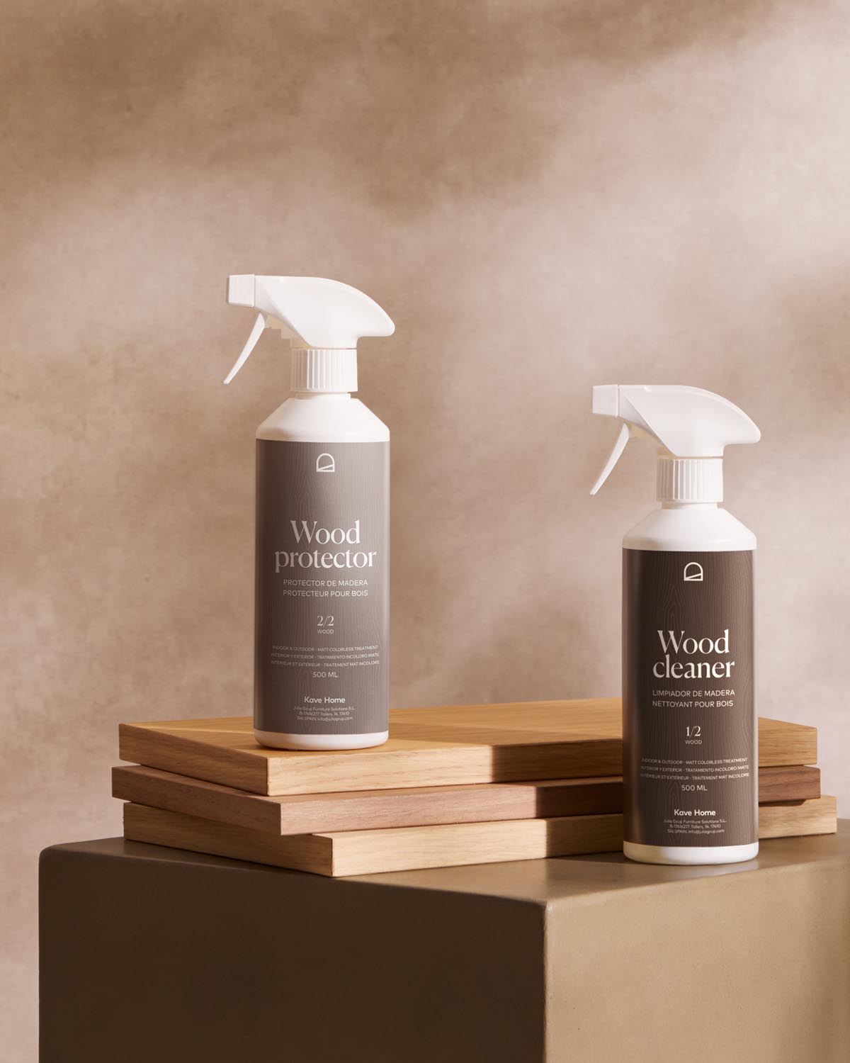 Sterina Holzschutzmittel Spray 500 ml in Weiss, Braun präsentiert im Onlineshop von KAQTU Design AG. Reinigungsmittel ist von Kave Home