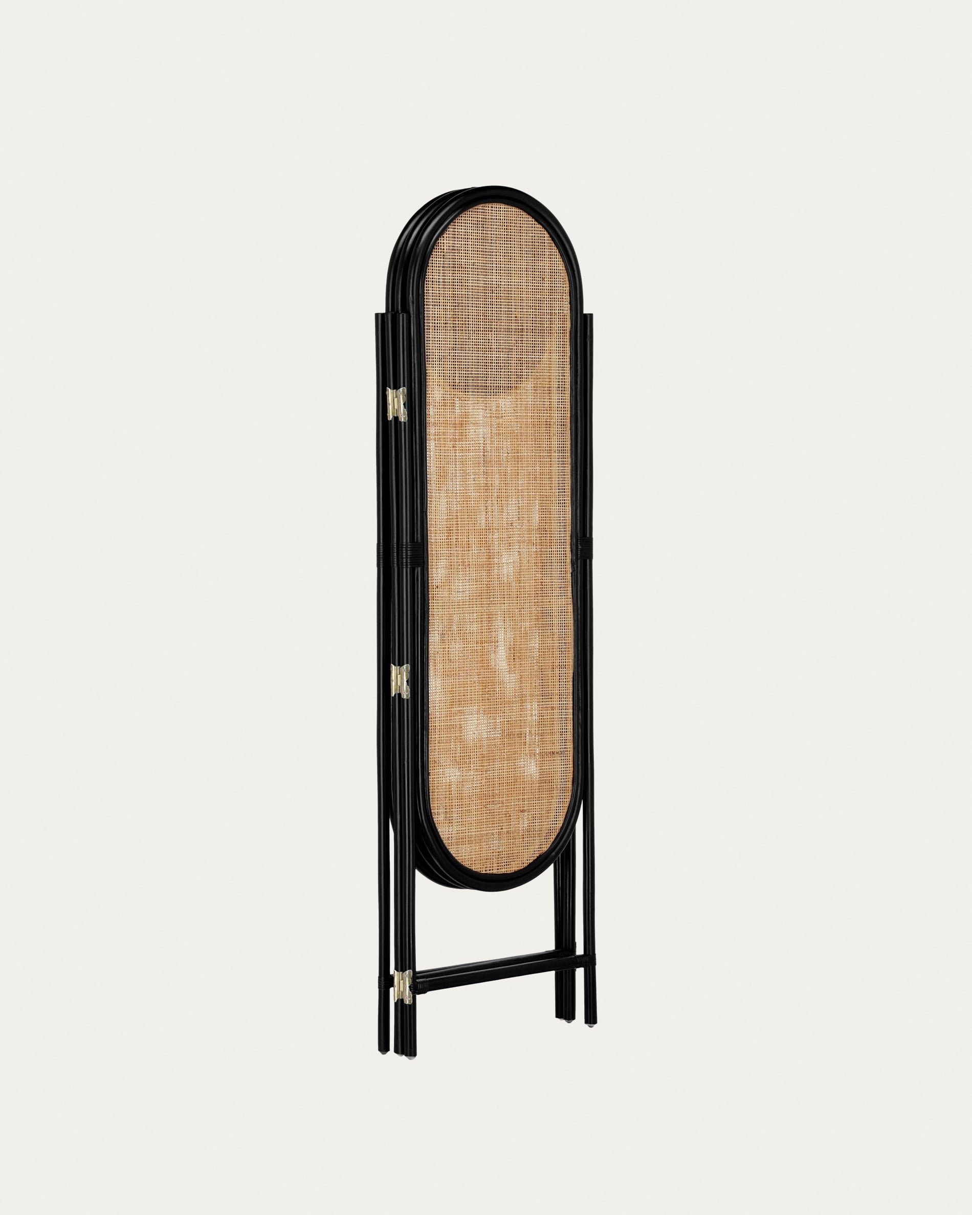 Eleganter Rattan-Paravent Lalita von Kave Home, 150x180 cm, ideal für stilvolle Raumtrennung und natürliche Wohnakzente.
